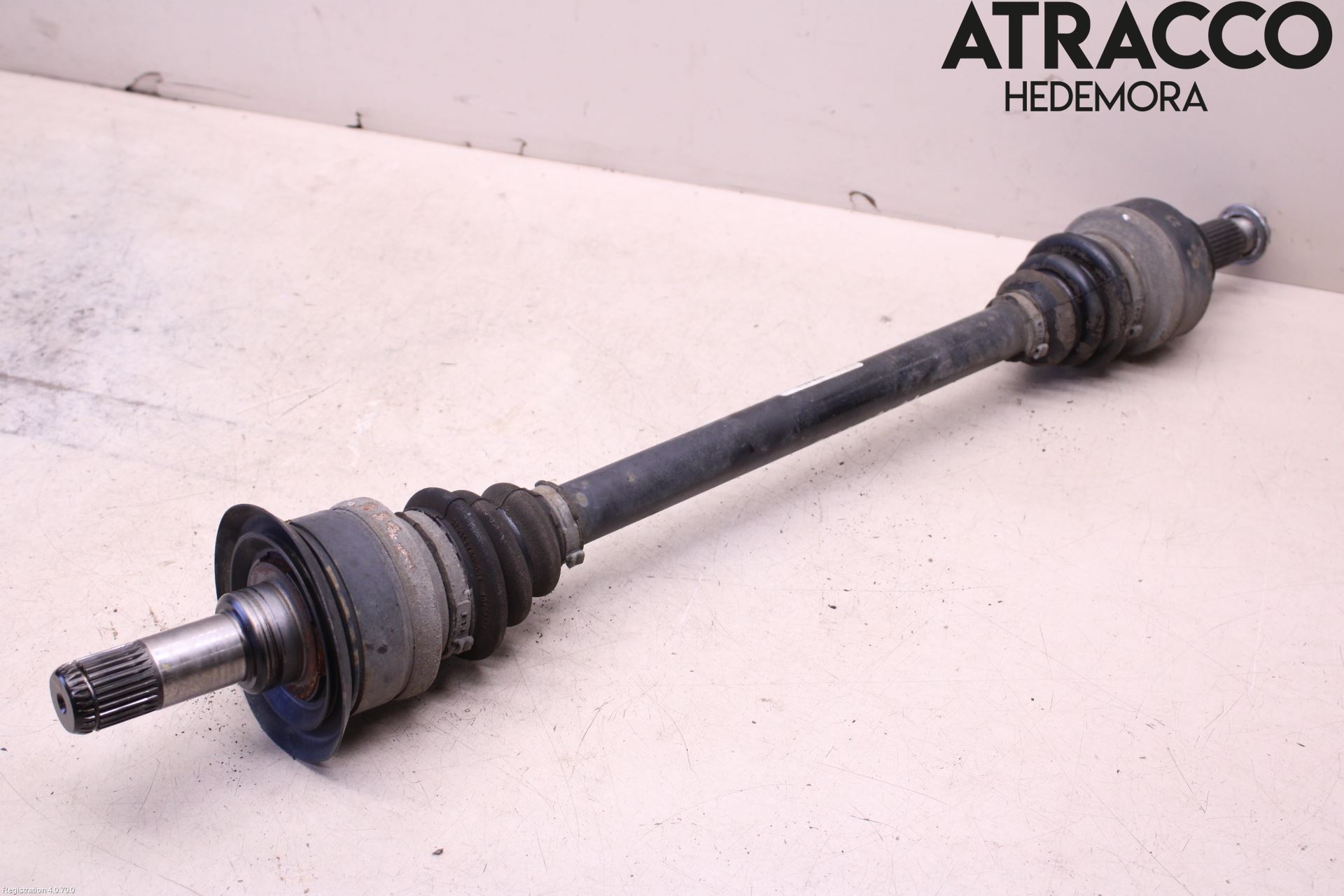BMW 3 F30/F31/F80 12-19 Drivaksel Bak Kompl Venstre