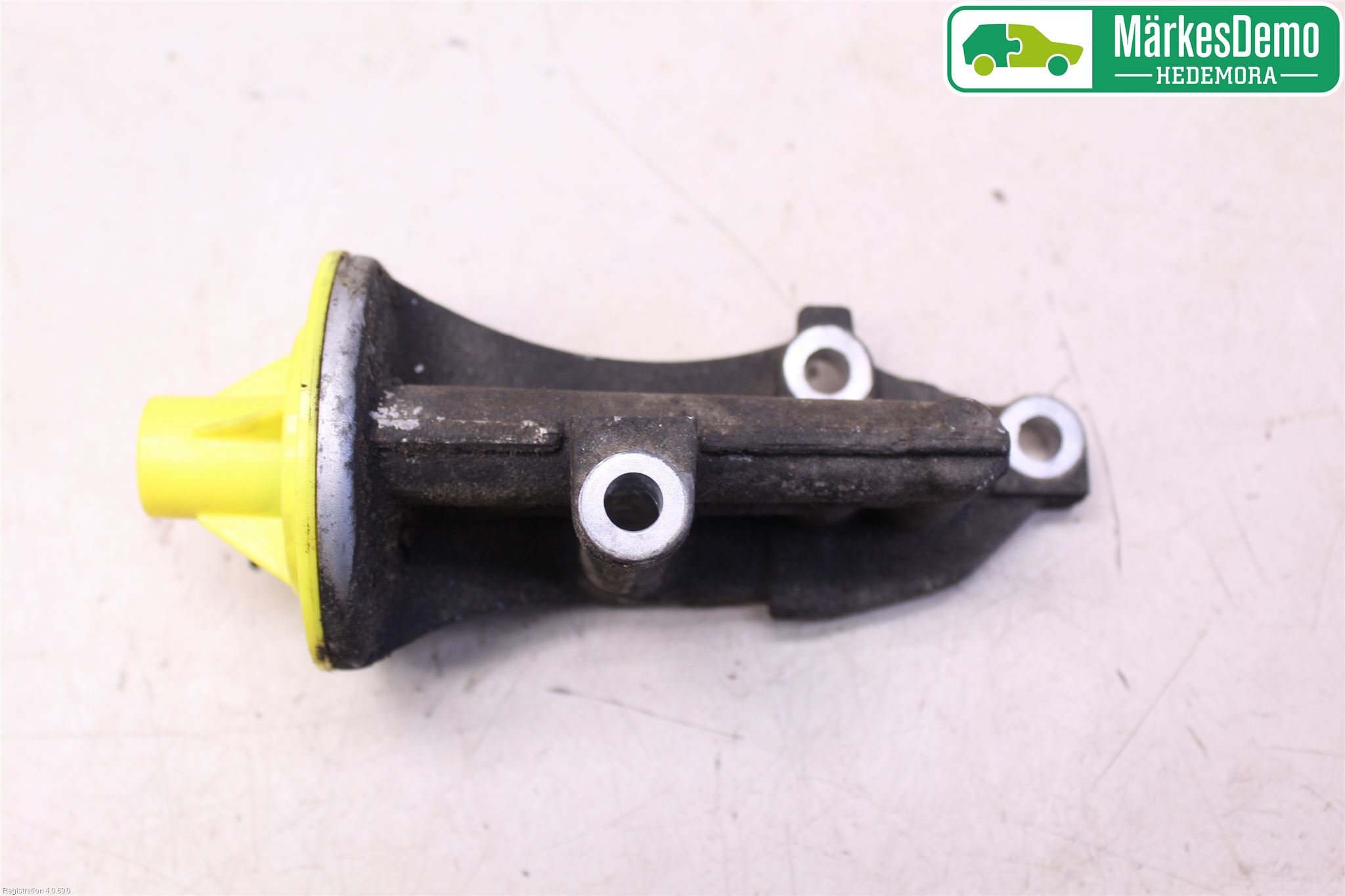 Toyota YARIS XP90 06-11 Oljefilterholder