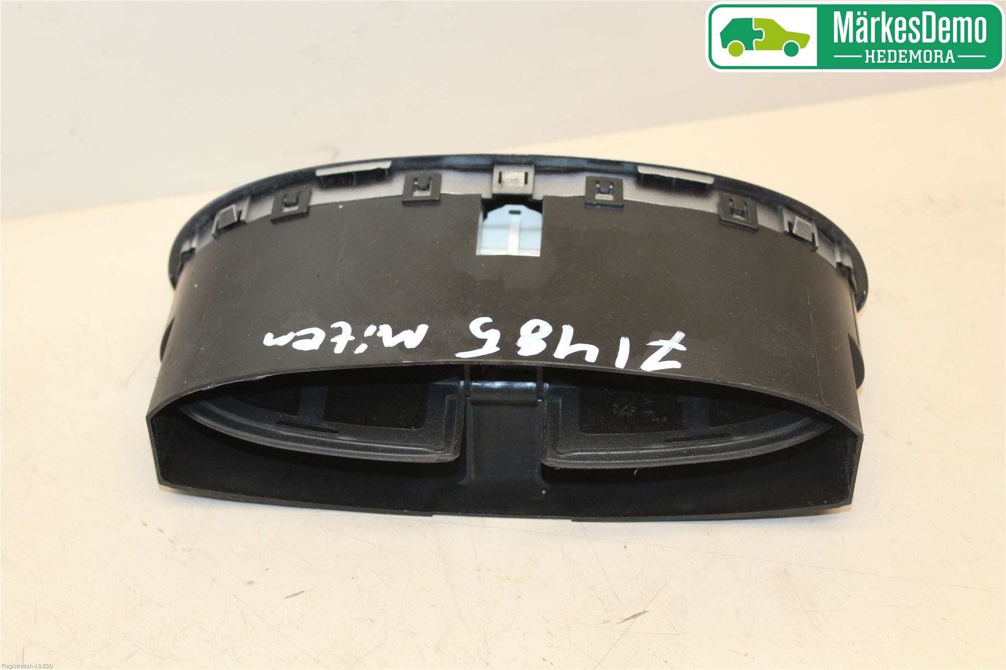 Renault CLIO III  06-09 Dashbord Kanal - Dyse