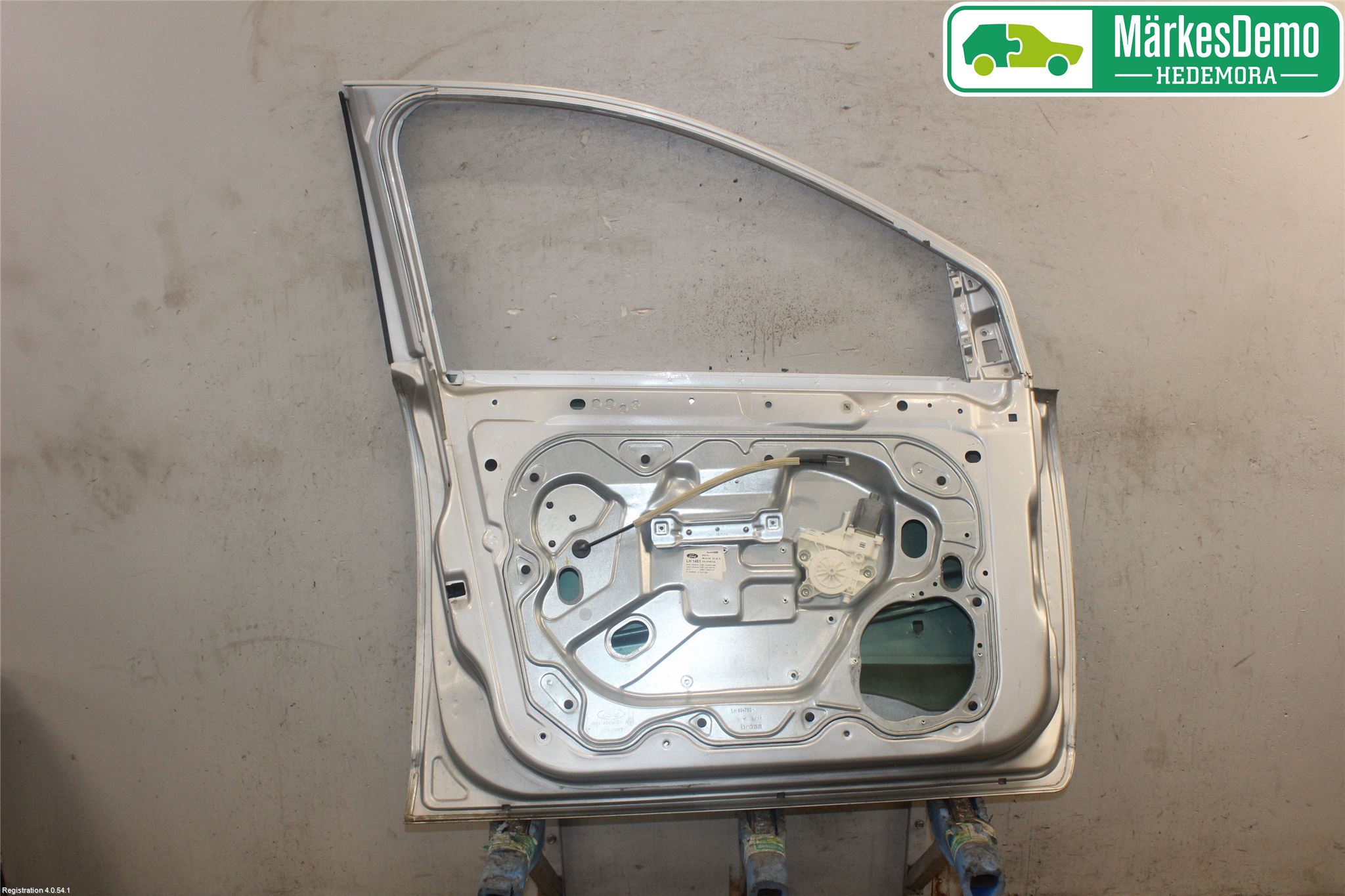 Ford FOCUS     04-07 Dør 4D Foran Venstre