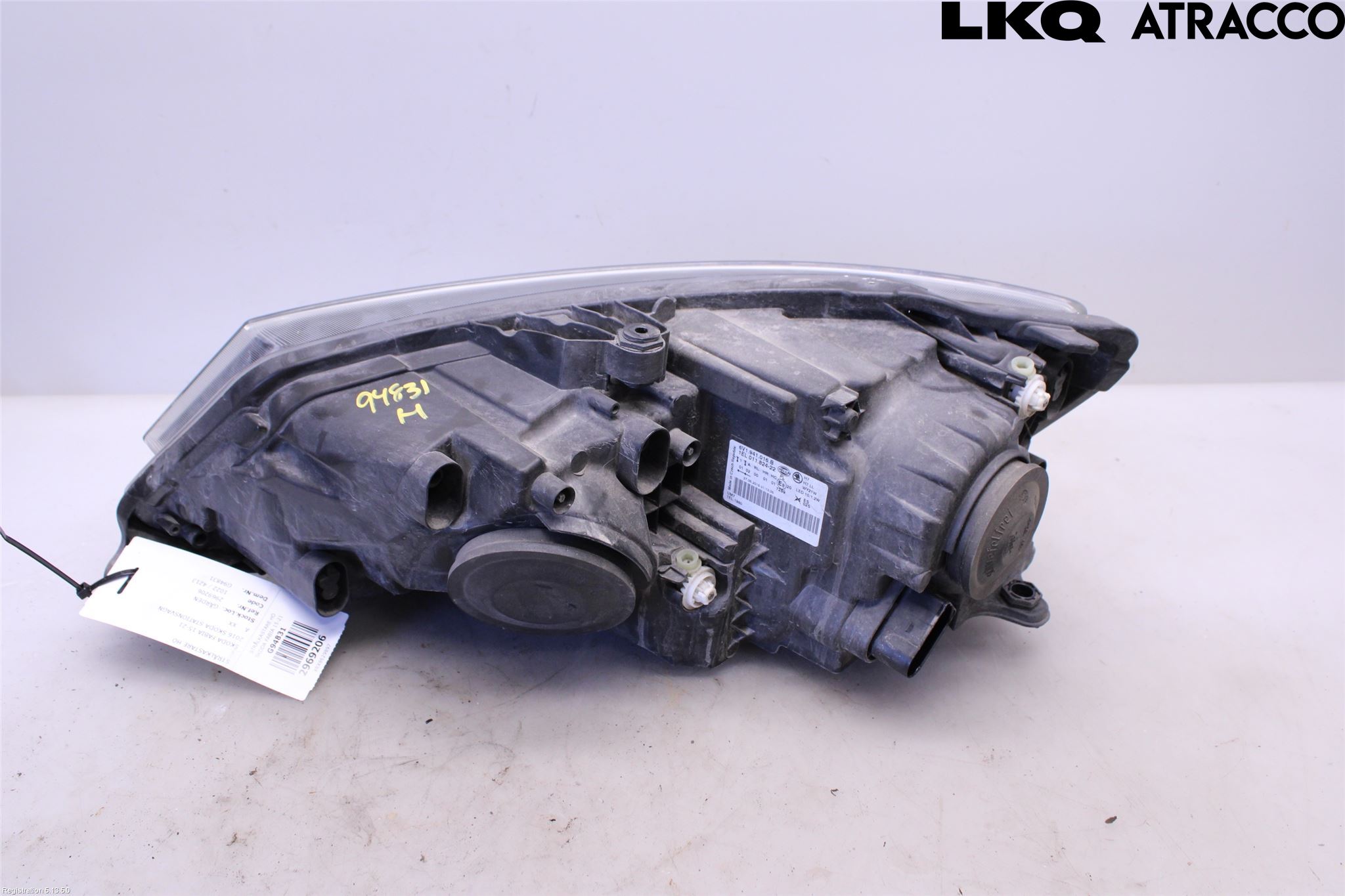Skoda FABIA 15-21 Frontlykt Høyre
