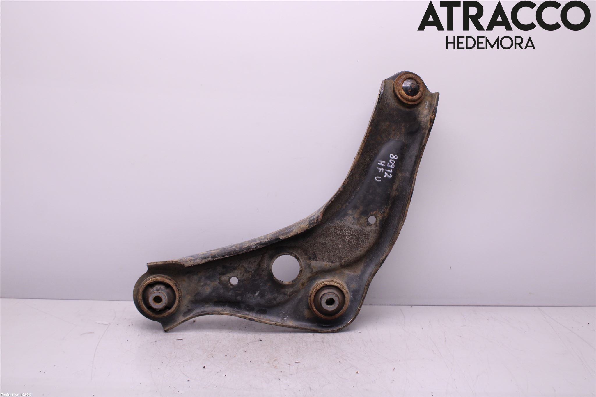 Nissan QASHQAI 14-17 Bærearm Foran Høyre Nedre