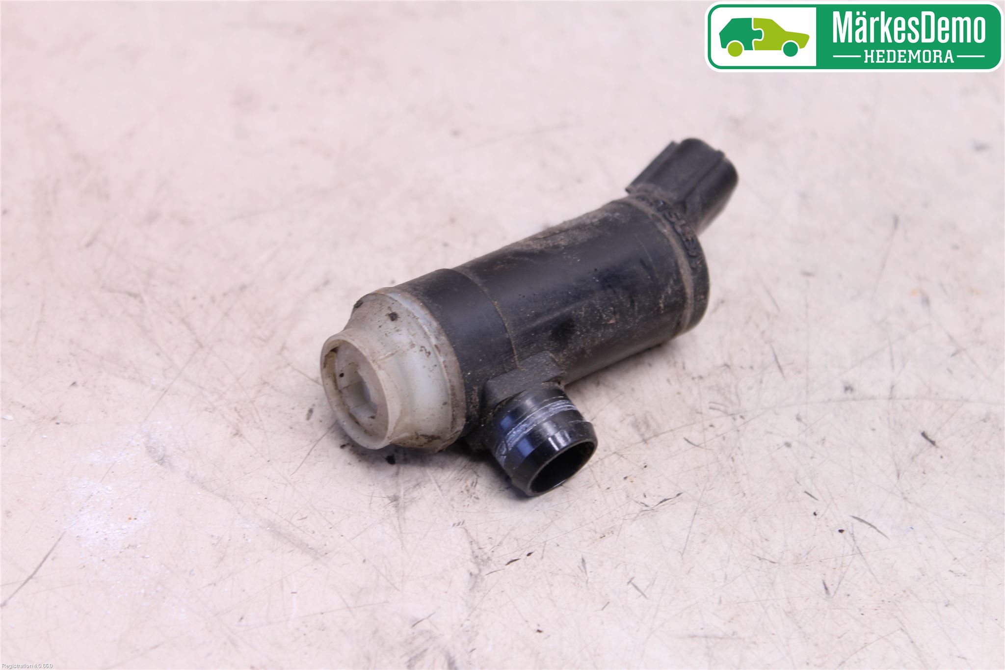 Subaru OUTBACK 10-15 Spylerpumpe Frontrute