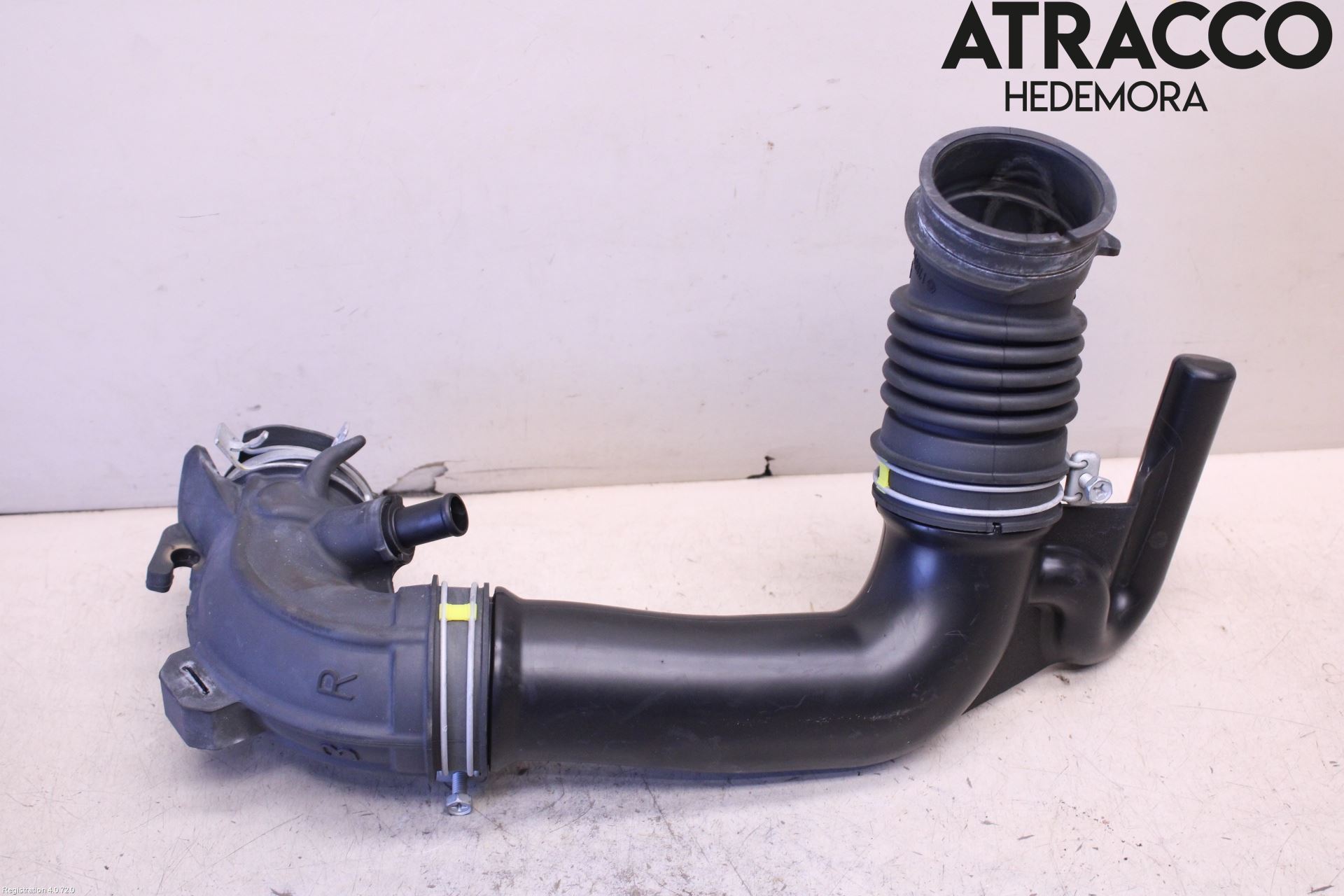 Toyota YARIS XP130 15-20 Inns Gummibelg - Slange