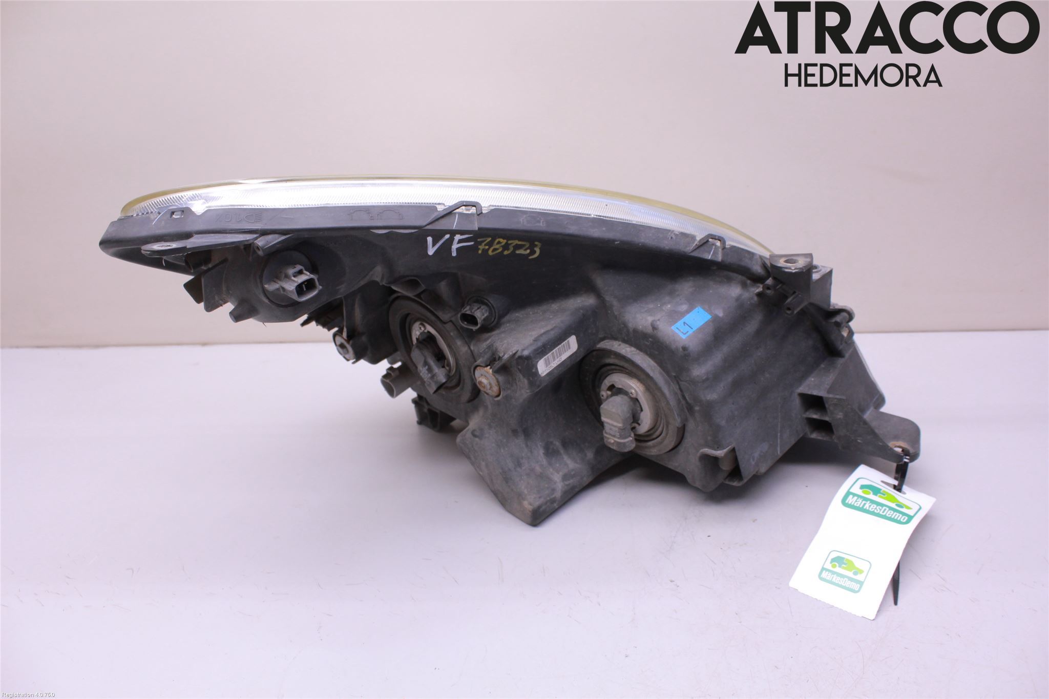 Toyota COROLLA VERSO 04-07 Frontlykt Venstre