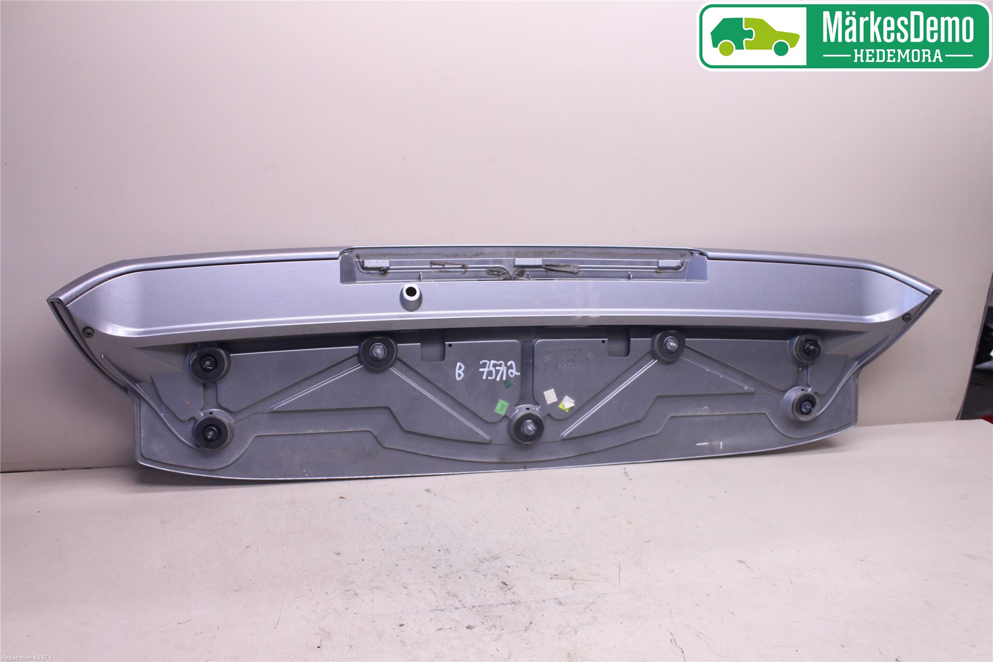 BMW X3 E83     03-10 Spoiler Bakluke
