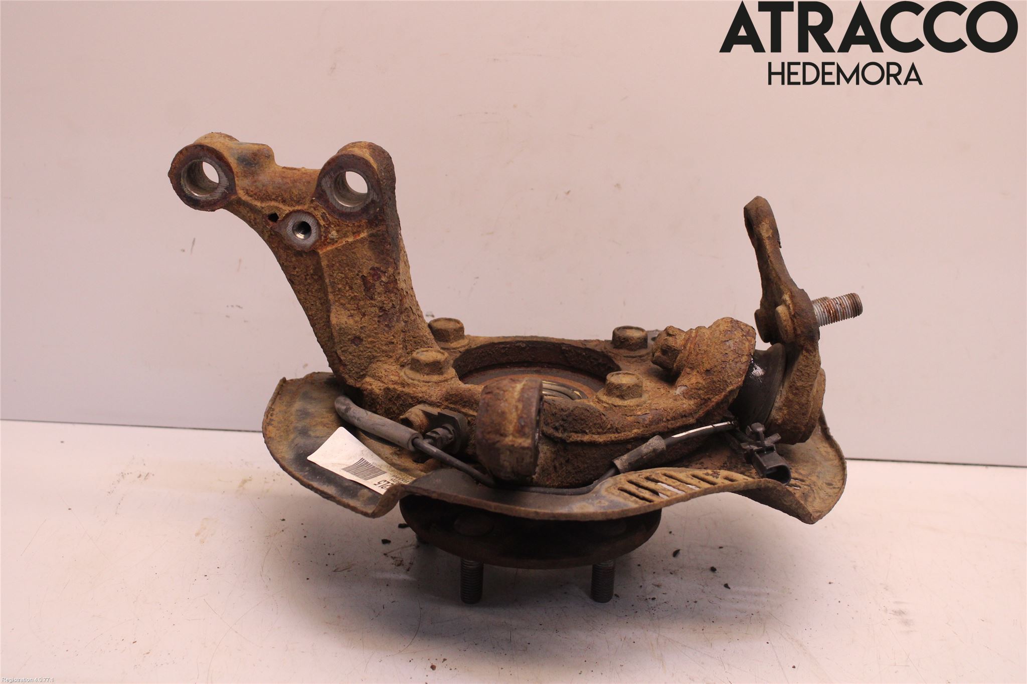 Toyota AURIS 10-12 Spindel Vf