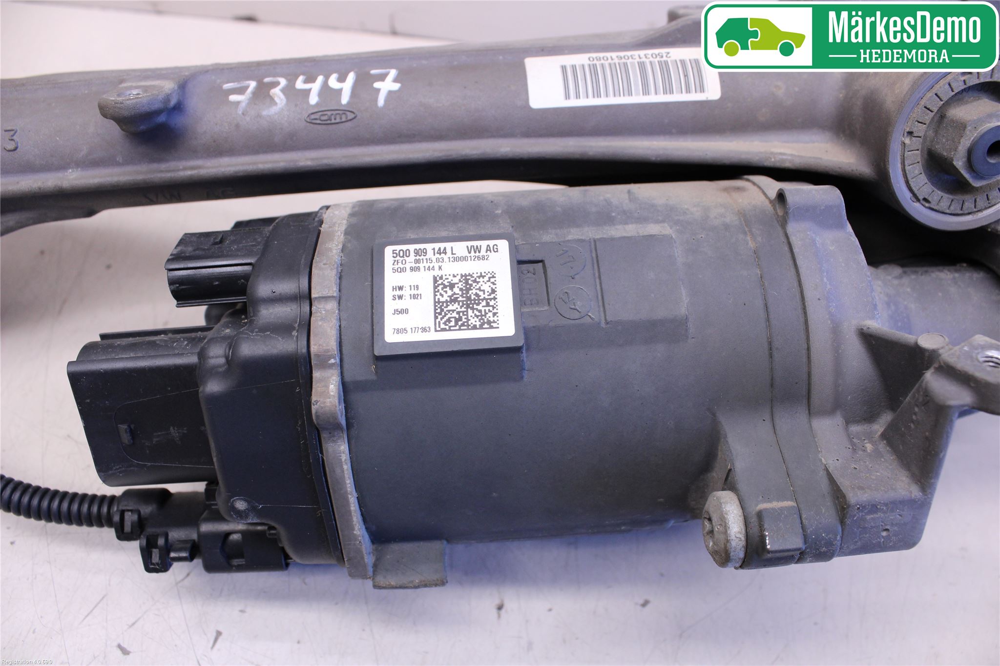 Volkswagen VW GOLF / E-GOLF VII 13-20 Servo Snekke - Tannstang