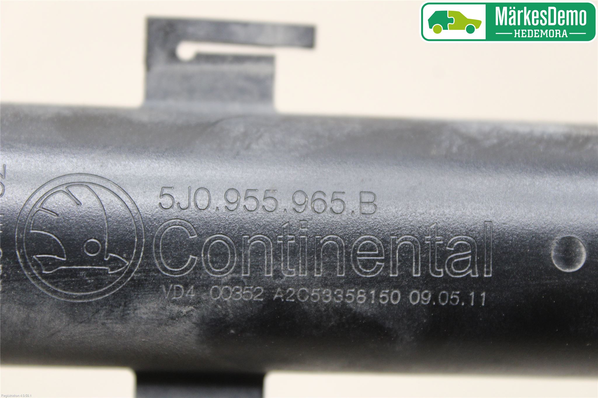 Skoda FABIA 07-14 Spylerdyse Frontlykter