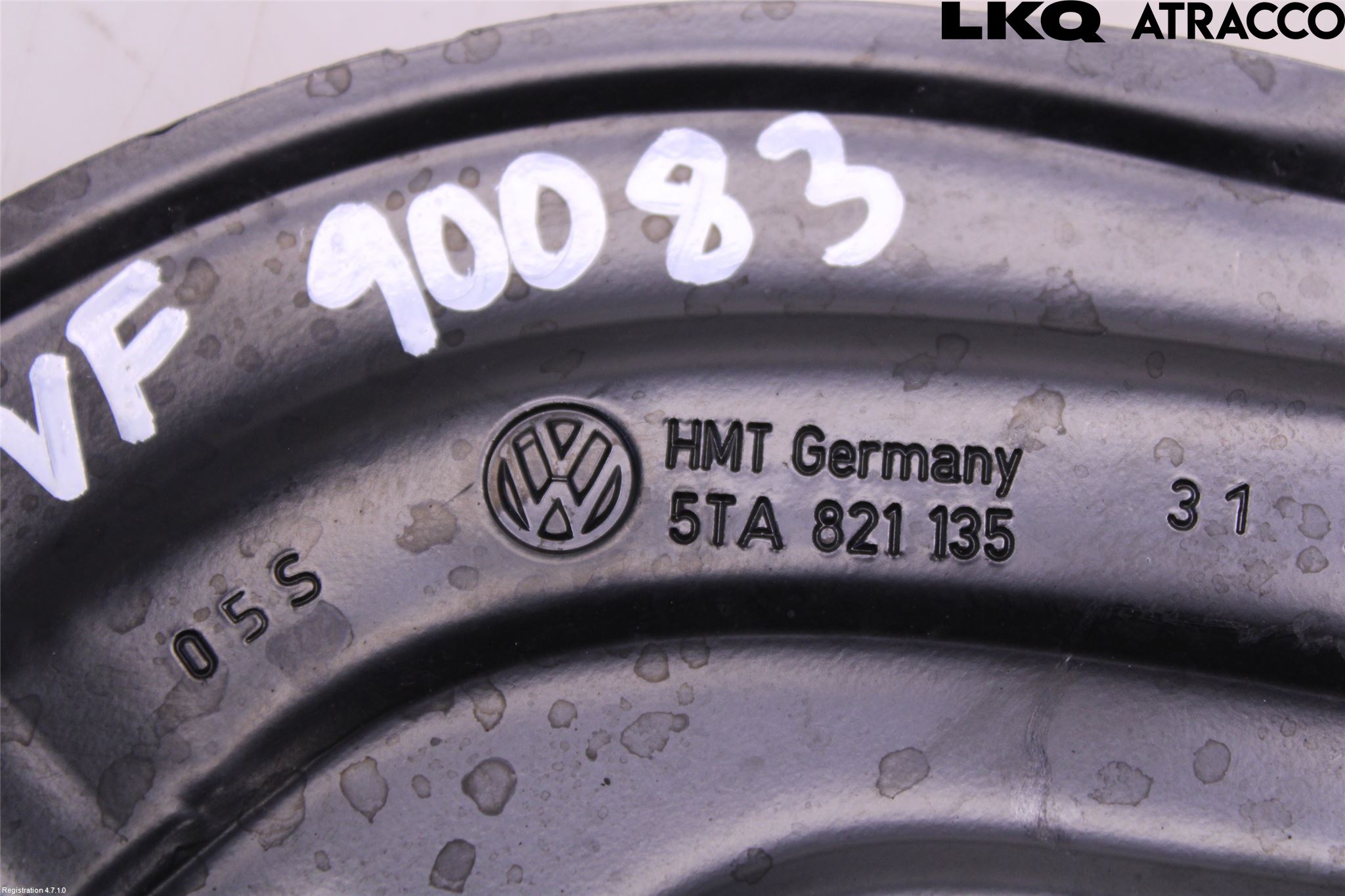 Volkswagen VW TOURAN 16- Fenderfeste Foran Høy