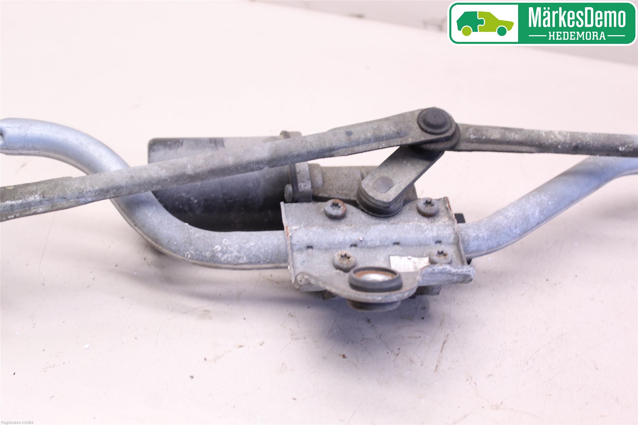 Volkswagen VW TRANSP/CARAVELLE (T5) 04-15 Viskermotor Frontrute
