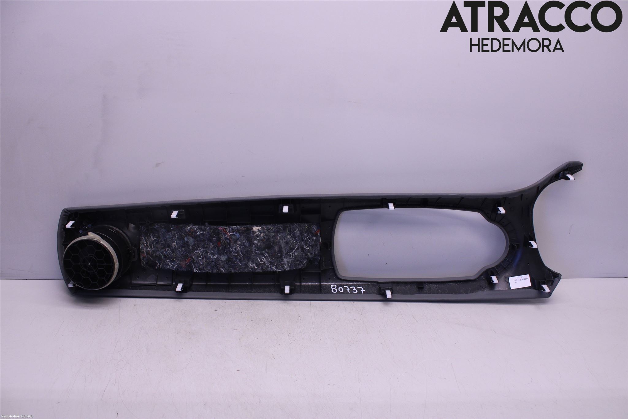 Toyota YARIS XP130 15-20 Dashbord Kanal - Dyse