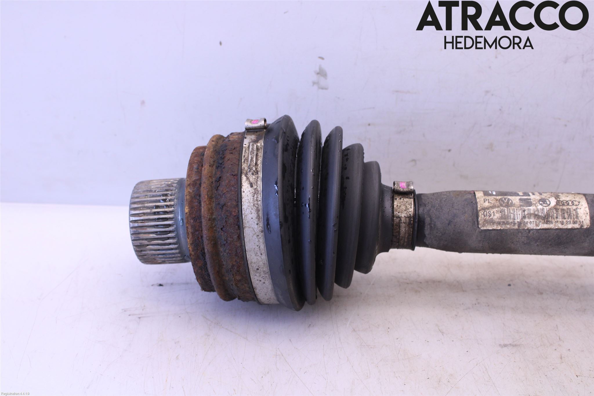 Audi A4/S4 08-11 Drivaksel Foran Kompl Venstre