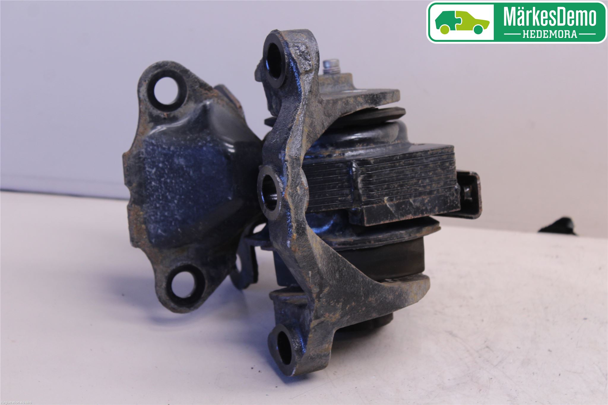 Mazda CX-7 Motor Feste Gummi