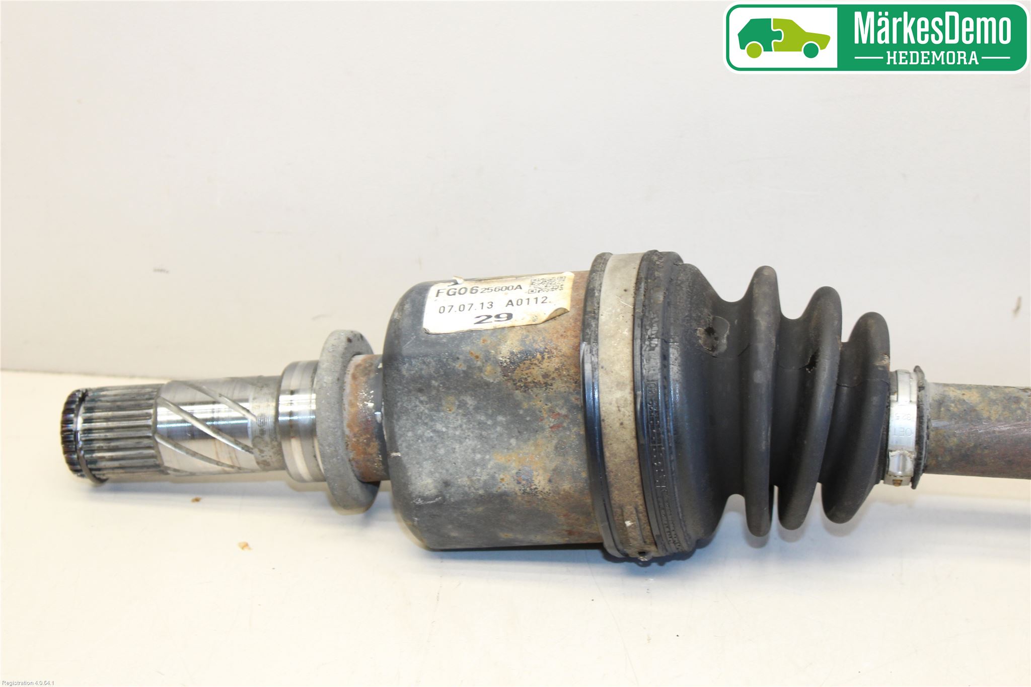 Mazda 3 I 07-08 Drivaksel Foran Kompl Venstre