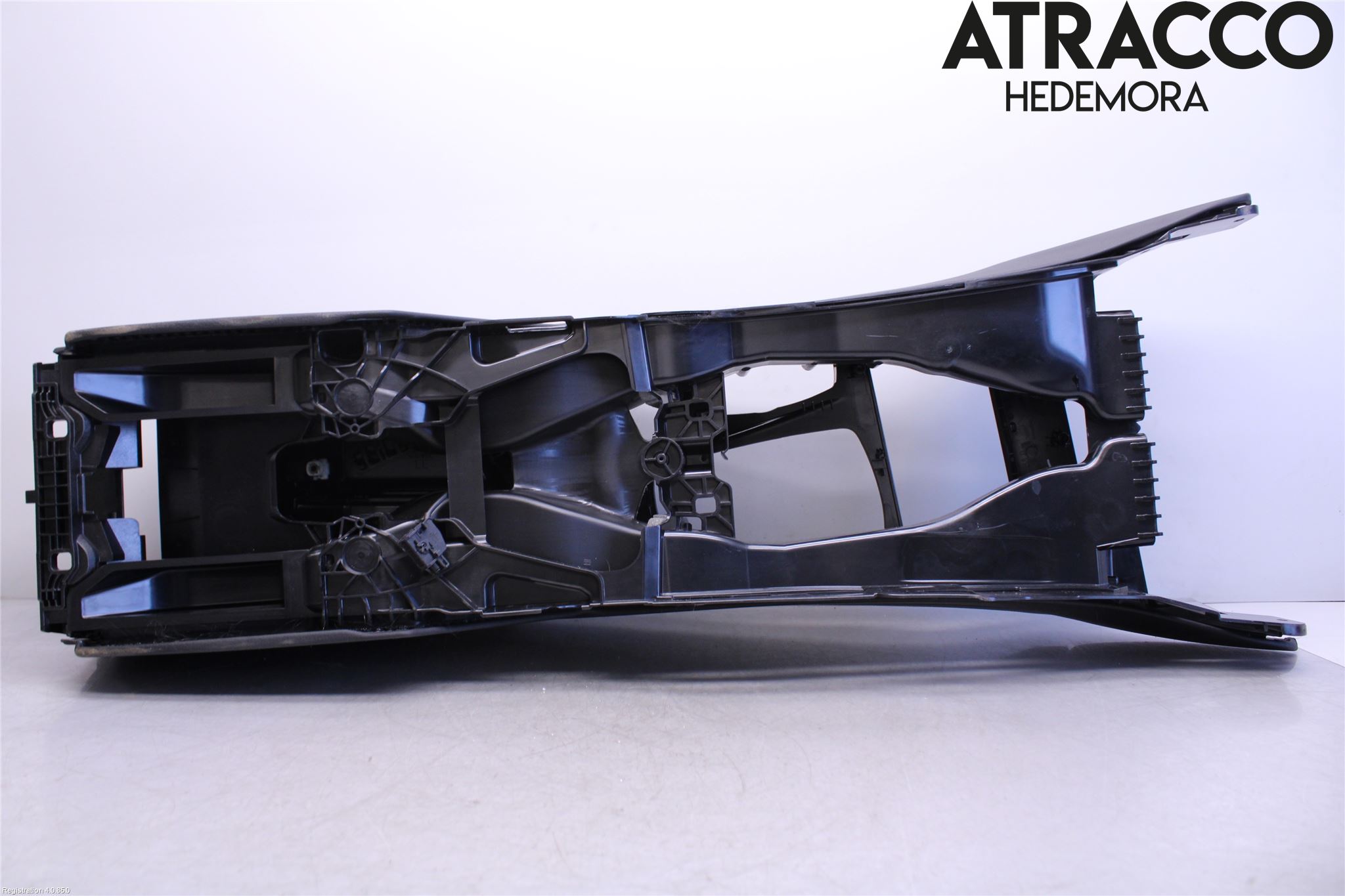 BMW 5 F10/F11/F18 09-17 Innr Konsoll-Lomme