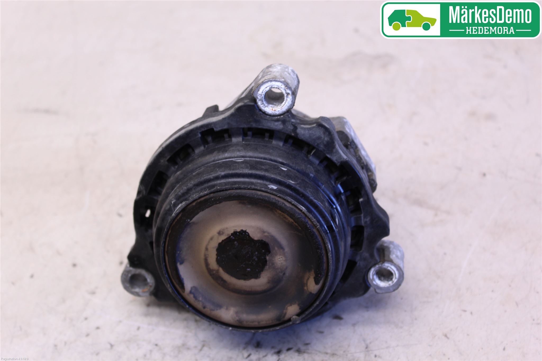 BMW 3 F30/F31/F80 12-19 Motor Feste Gummi