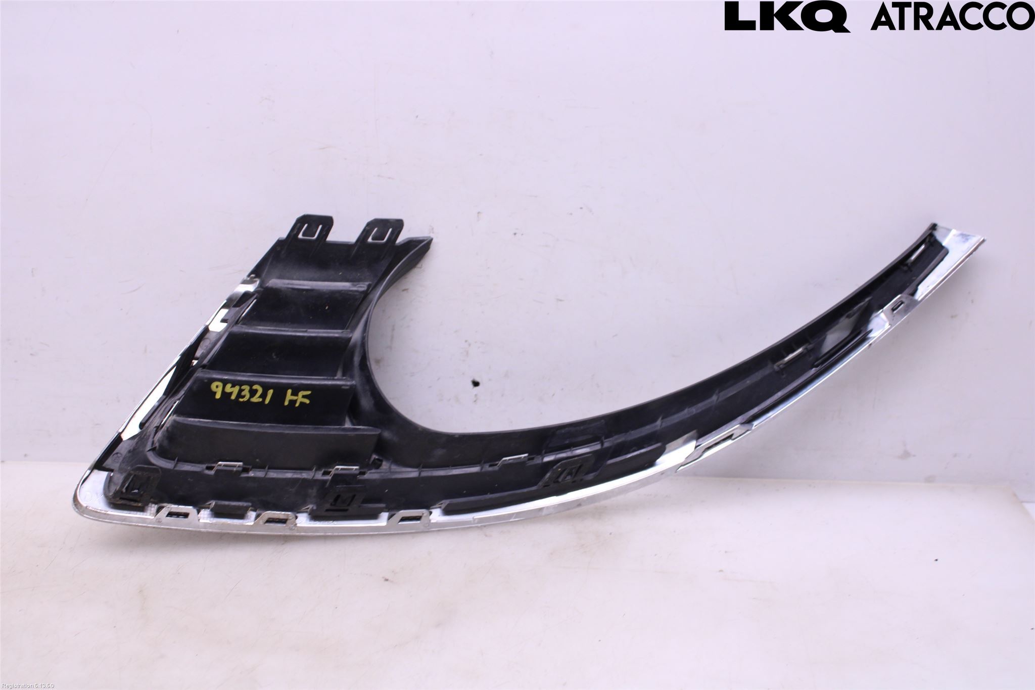 Saab 9-5     06-10 Frontlykt Ramme H Lyktering