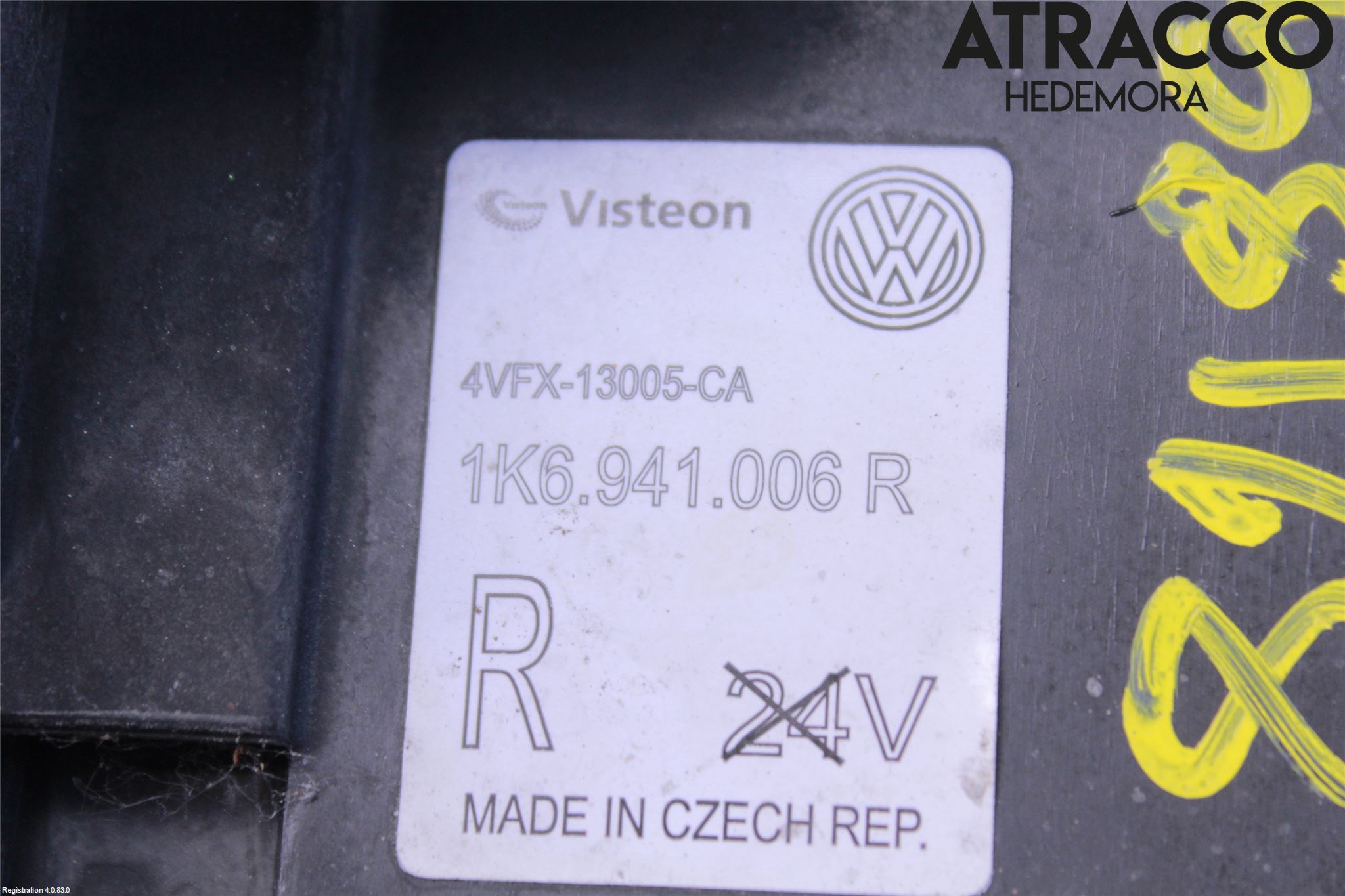 Volkswagen VW GOLF V 04-09 Frontlykt Høyre