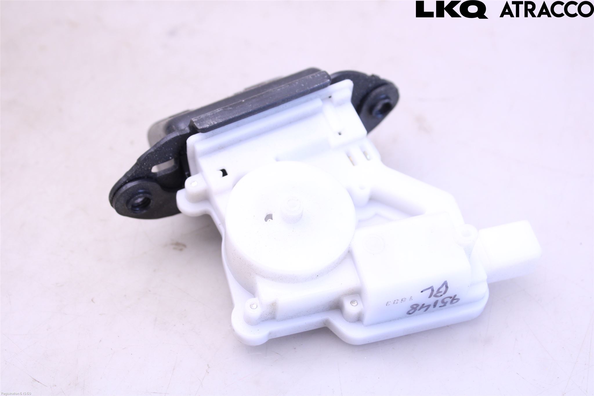 Nissan QASHQAI 14-17 Bakluke-Lokk Låsekasse