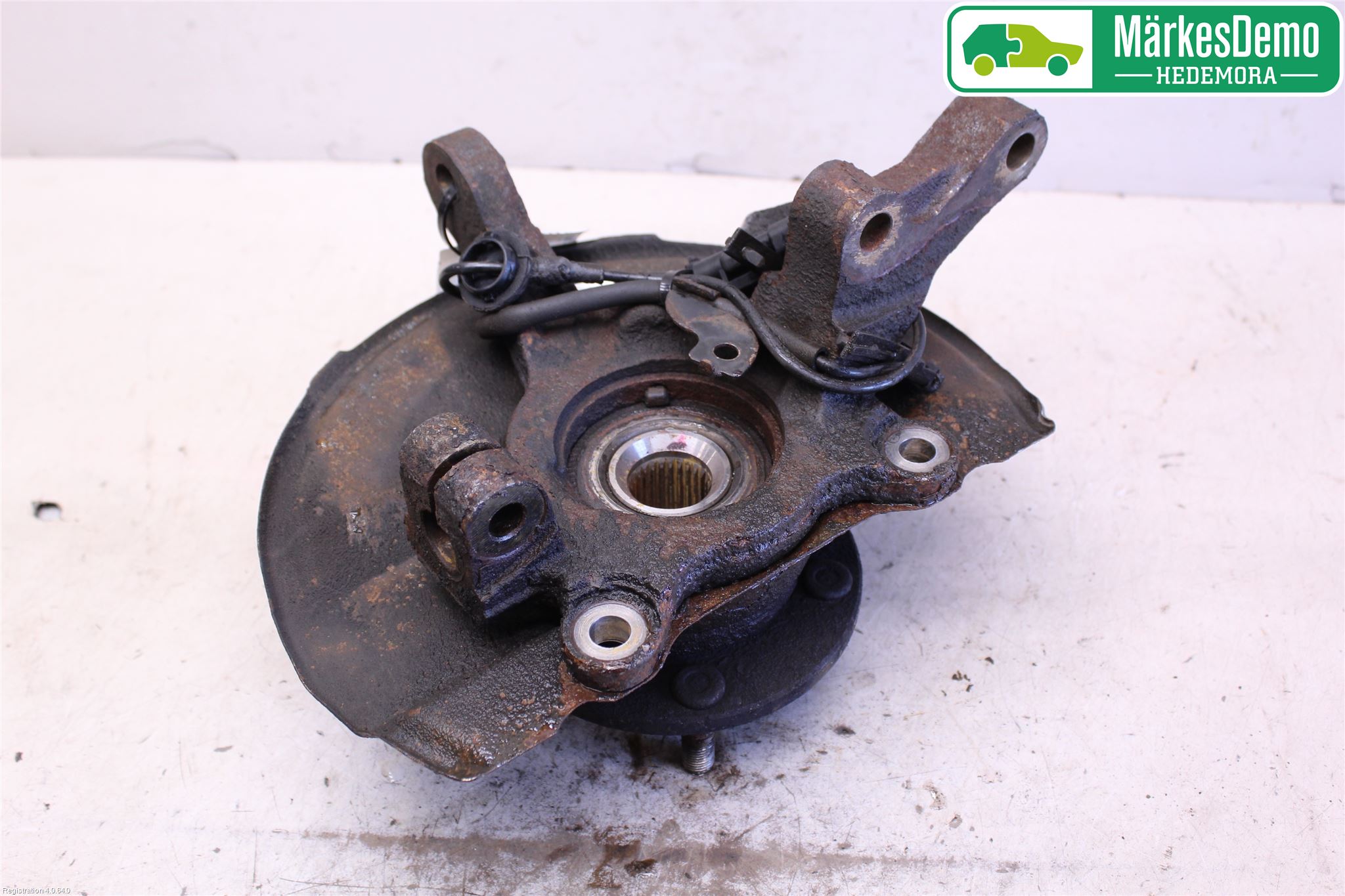 Mitsubishi OUTLANDER 07-12 Spindel Vf