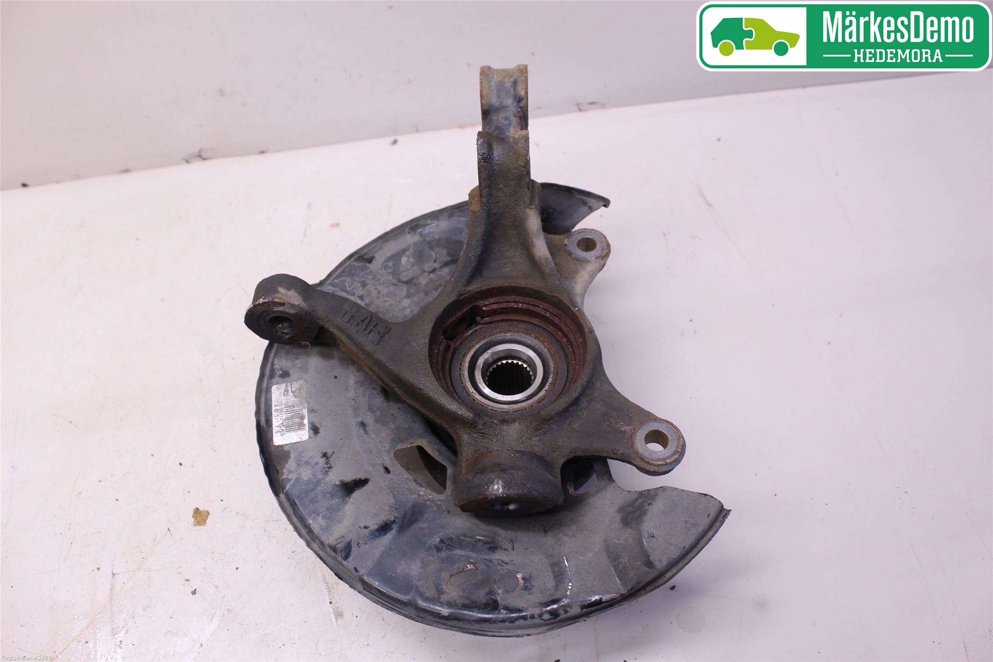 Toyota YARIS XP130 15-20 Spindel Vf