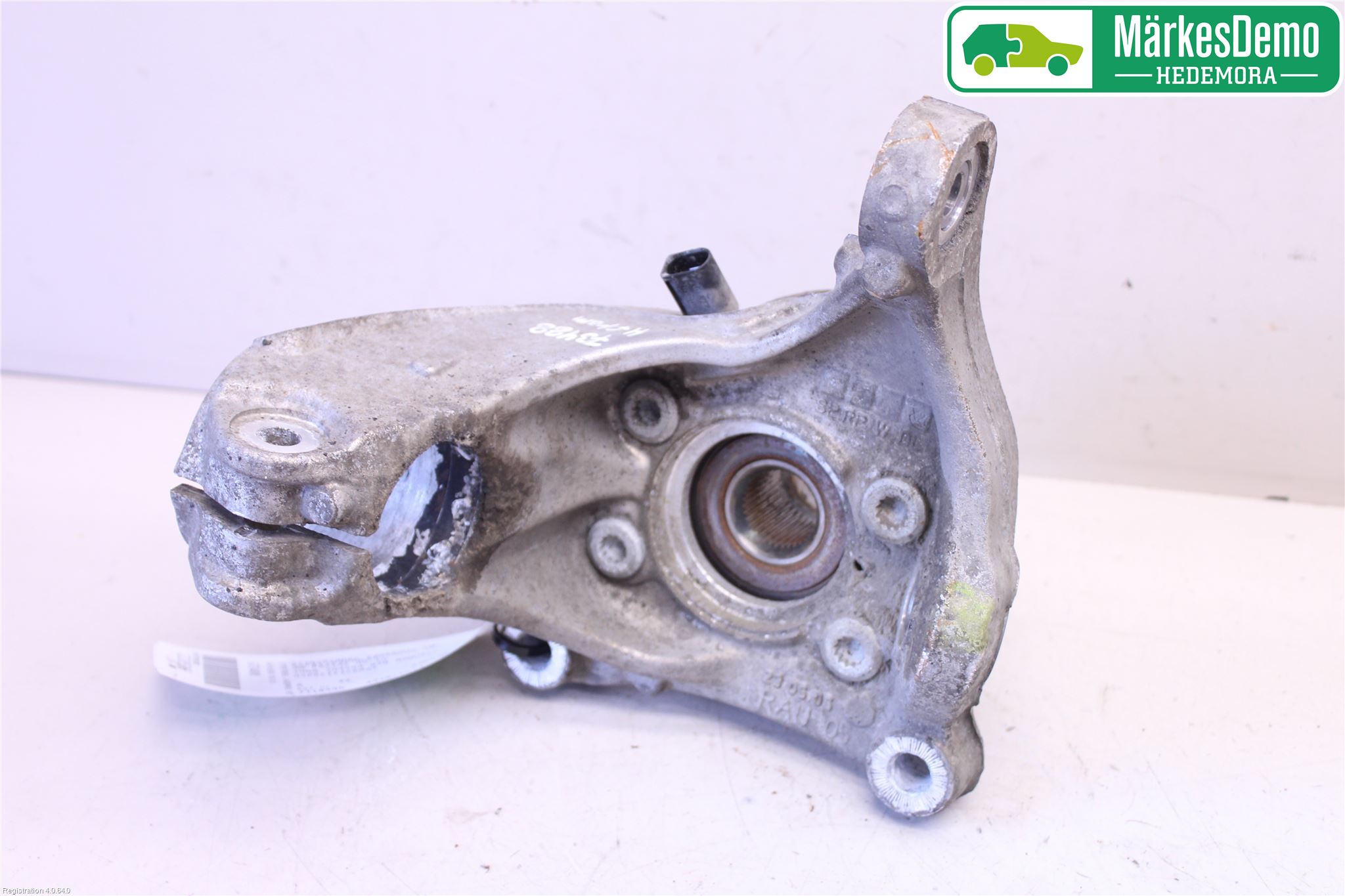 Volkswagen VW PASSAT 05-11 Spindel Hf