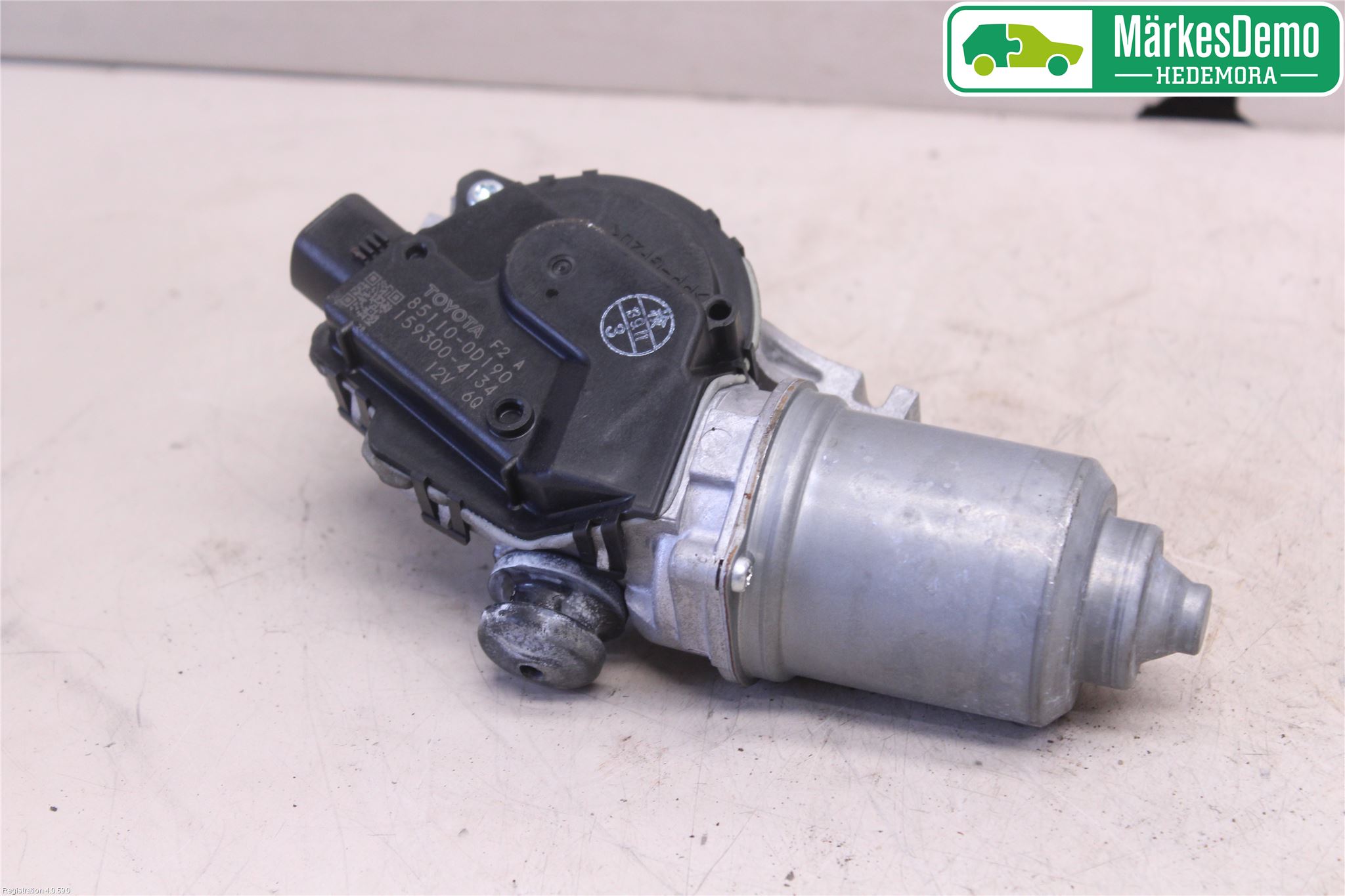 Toyota YARIS XP130 12-14 Viskermotor Frontrute