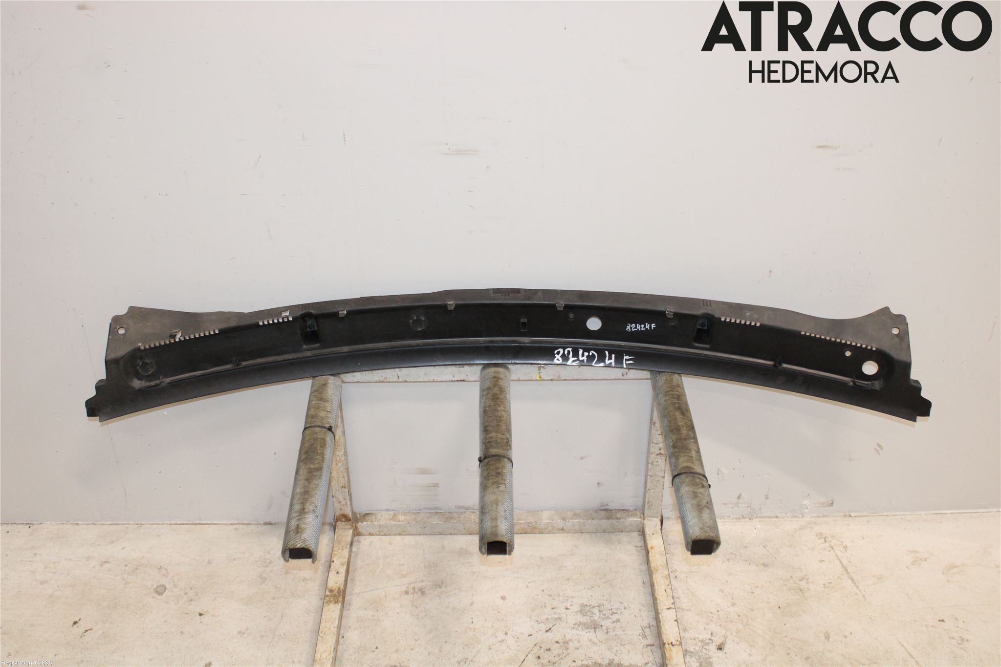 Opel VIVARO 01-14 Visker Deksel-Grill-Under Frr
