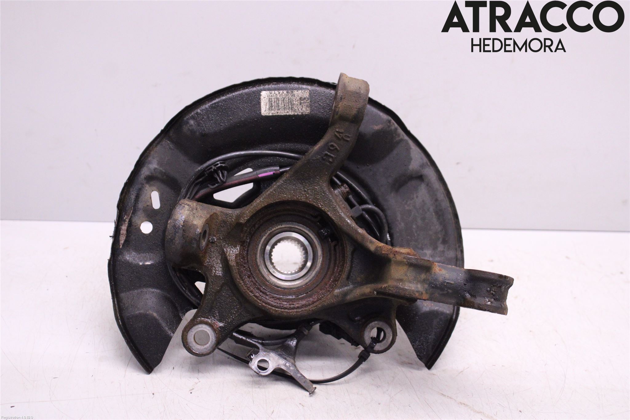 Toyota YARIS XP130 15-20 Spindel Vf