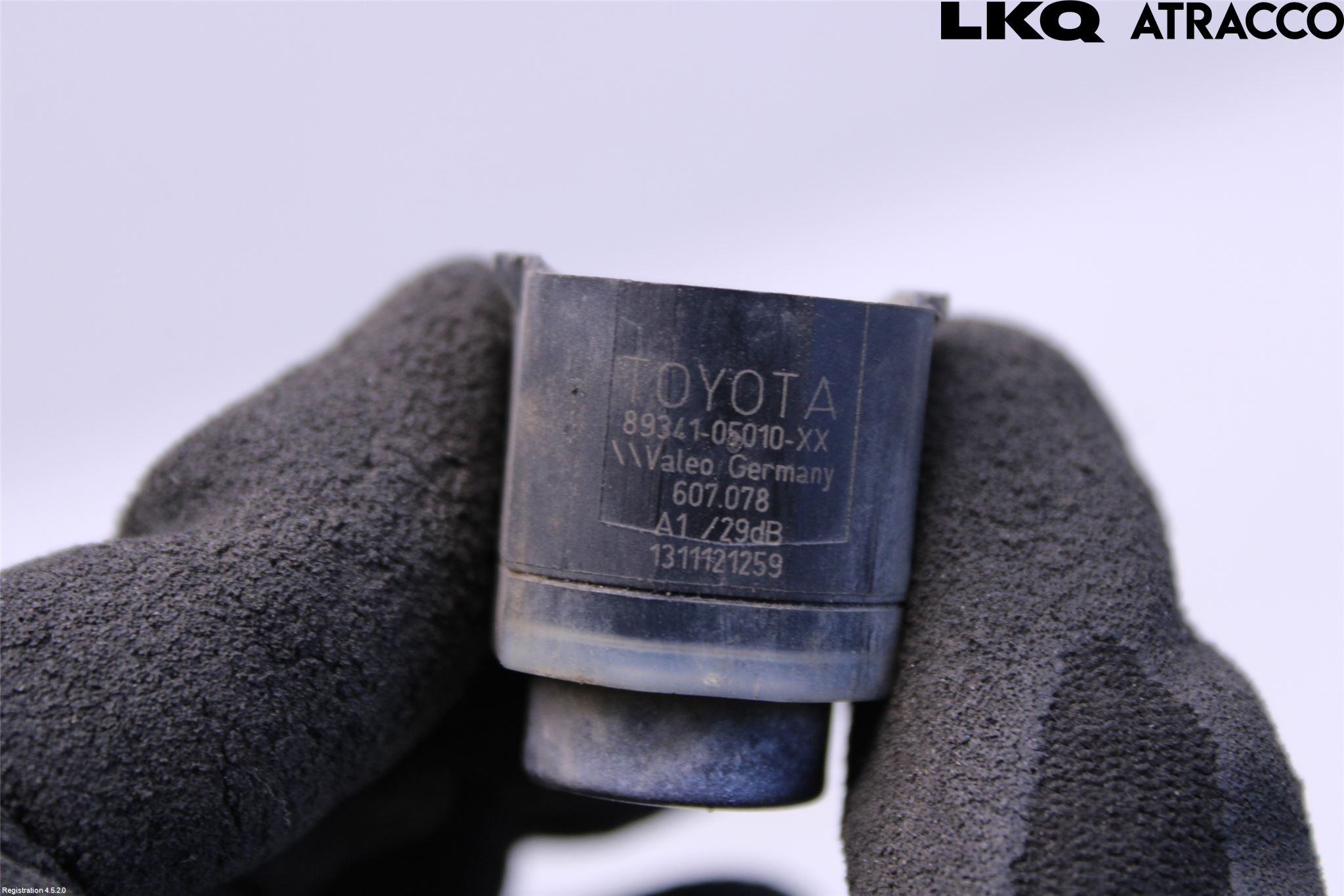 Toyota AURIS 13-19 Sensor Parkering Front