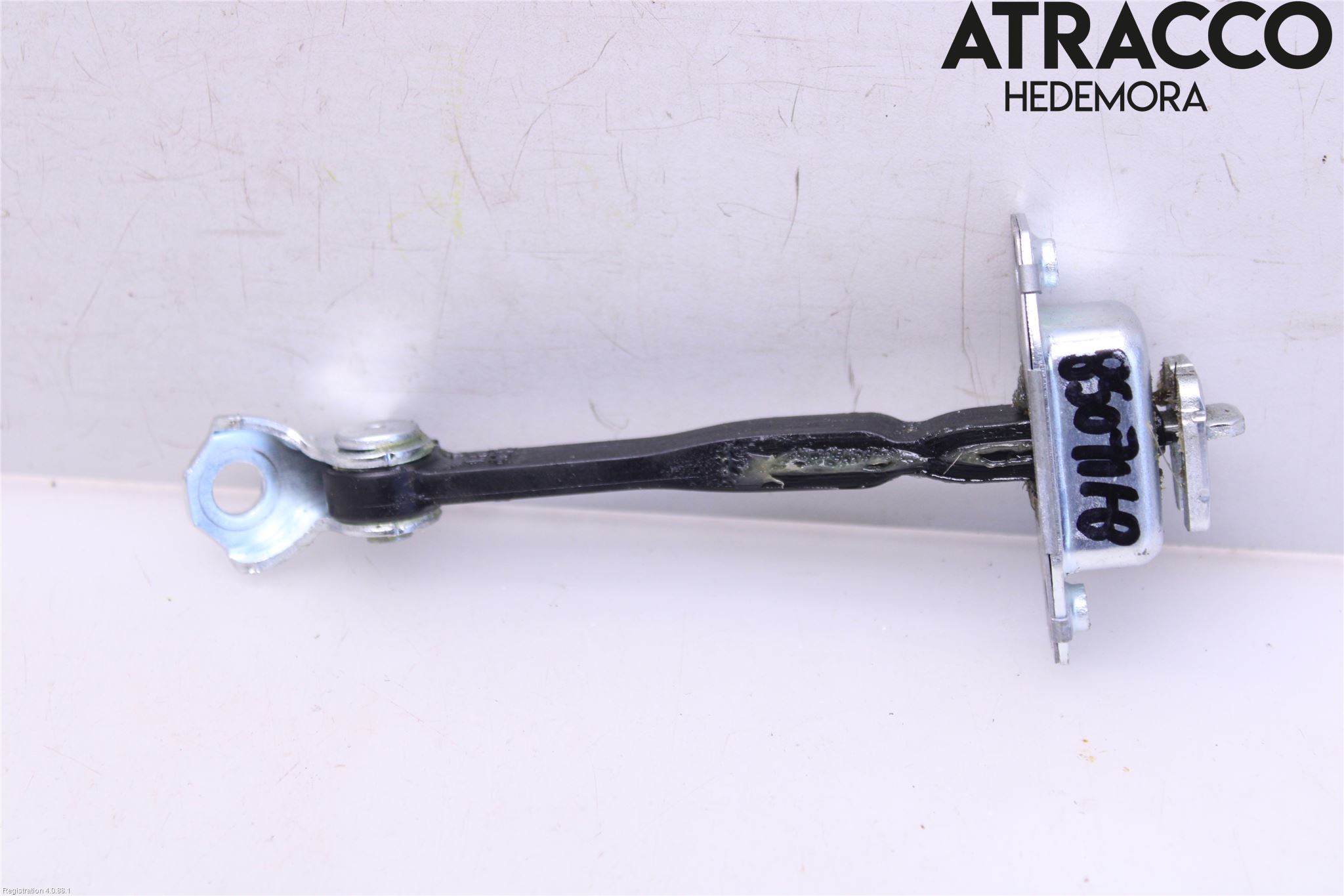 Toyota YARIS XP21 20- Dørstopper
