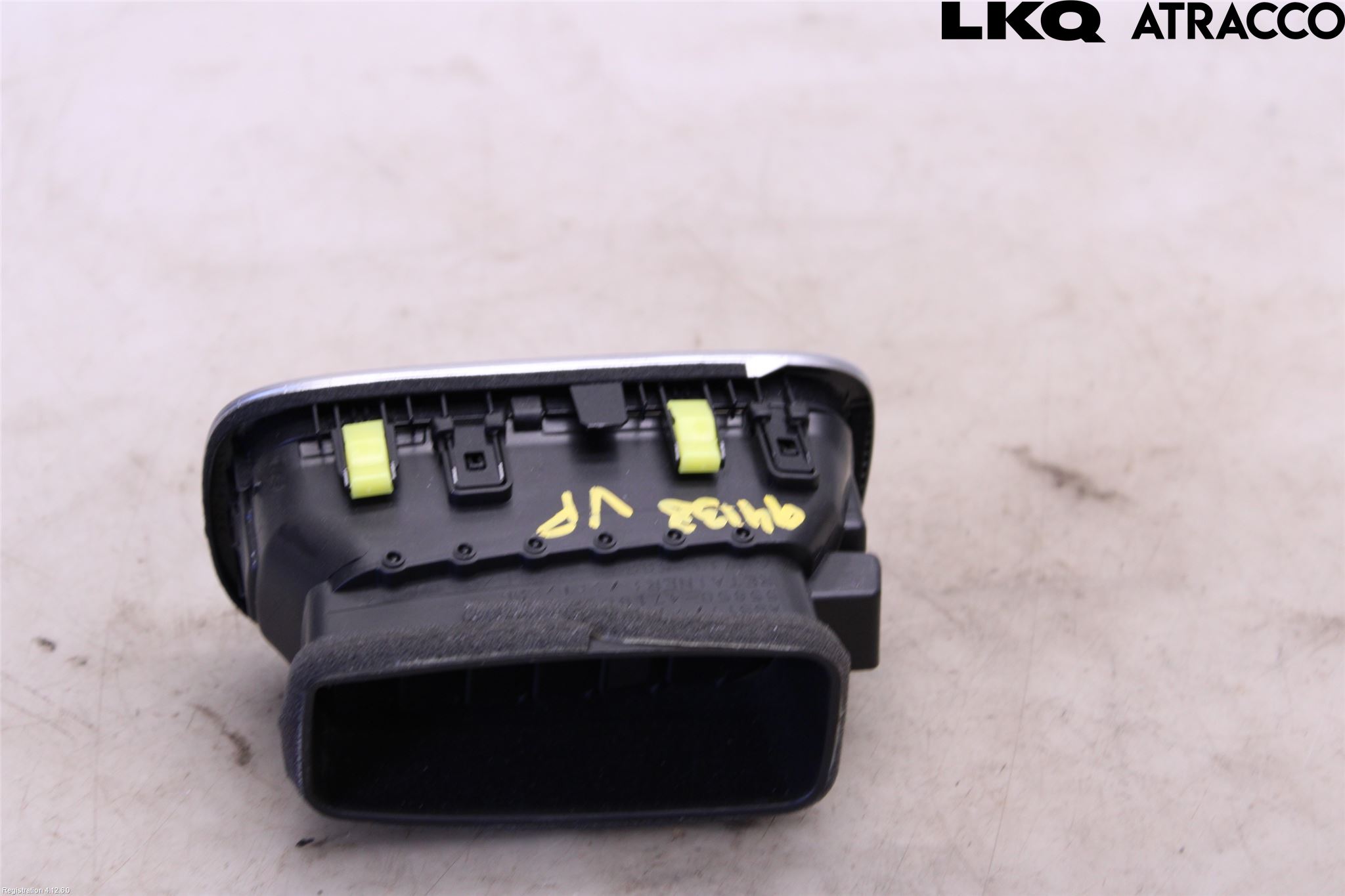 Toyota PRIUS (ZVW50) 16-21 Dashbord Kanal - Dyse