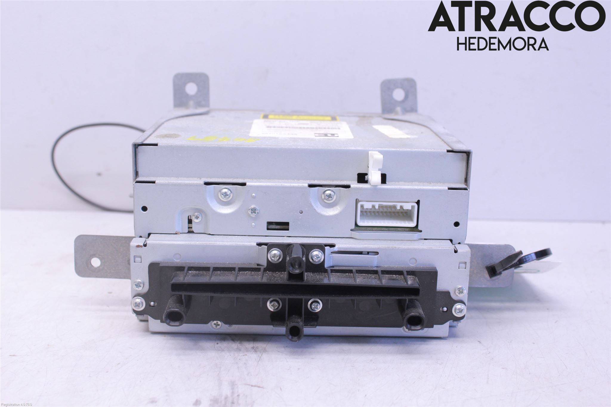Subaru B9 TRIBECA  06-07 Stereo Radio Med Cd