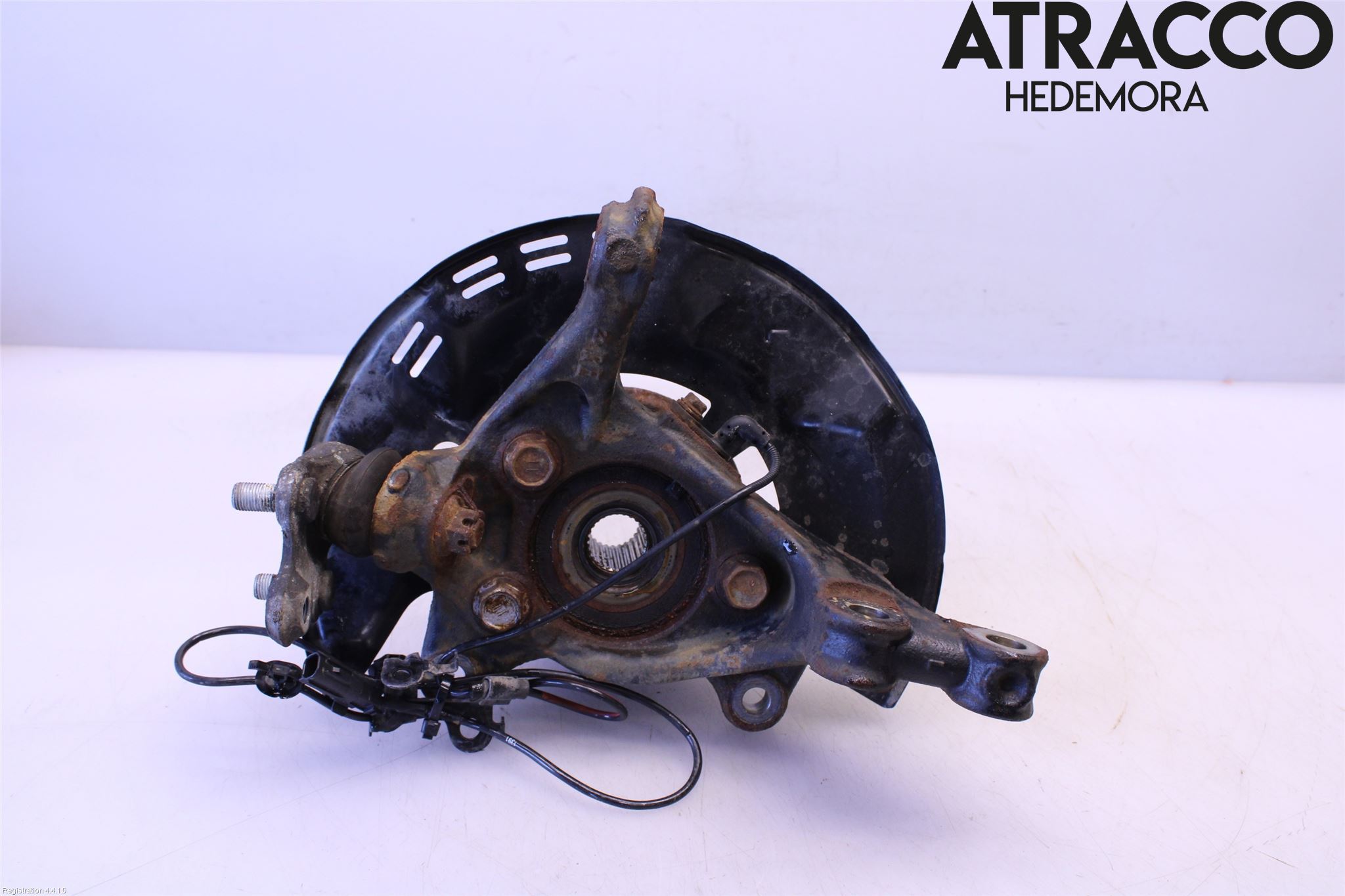Toyota YARIS XP21 20- Spindel Vf
