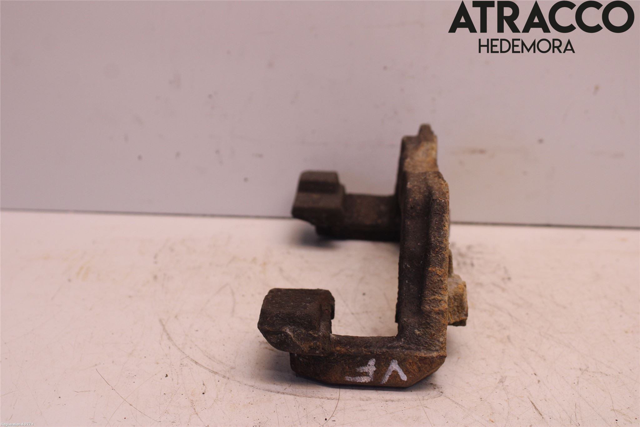 Ford FOCUS 15-18 Bremsecaliper Feste Holder