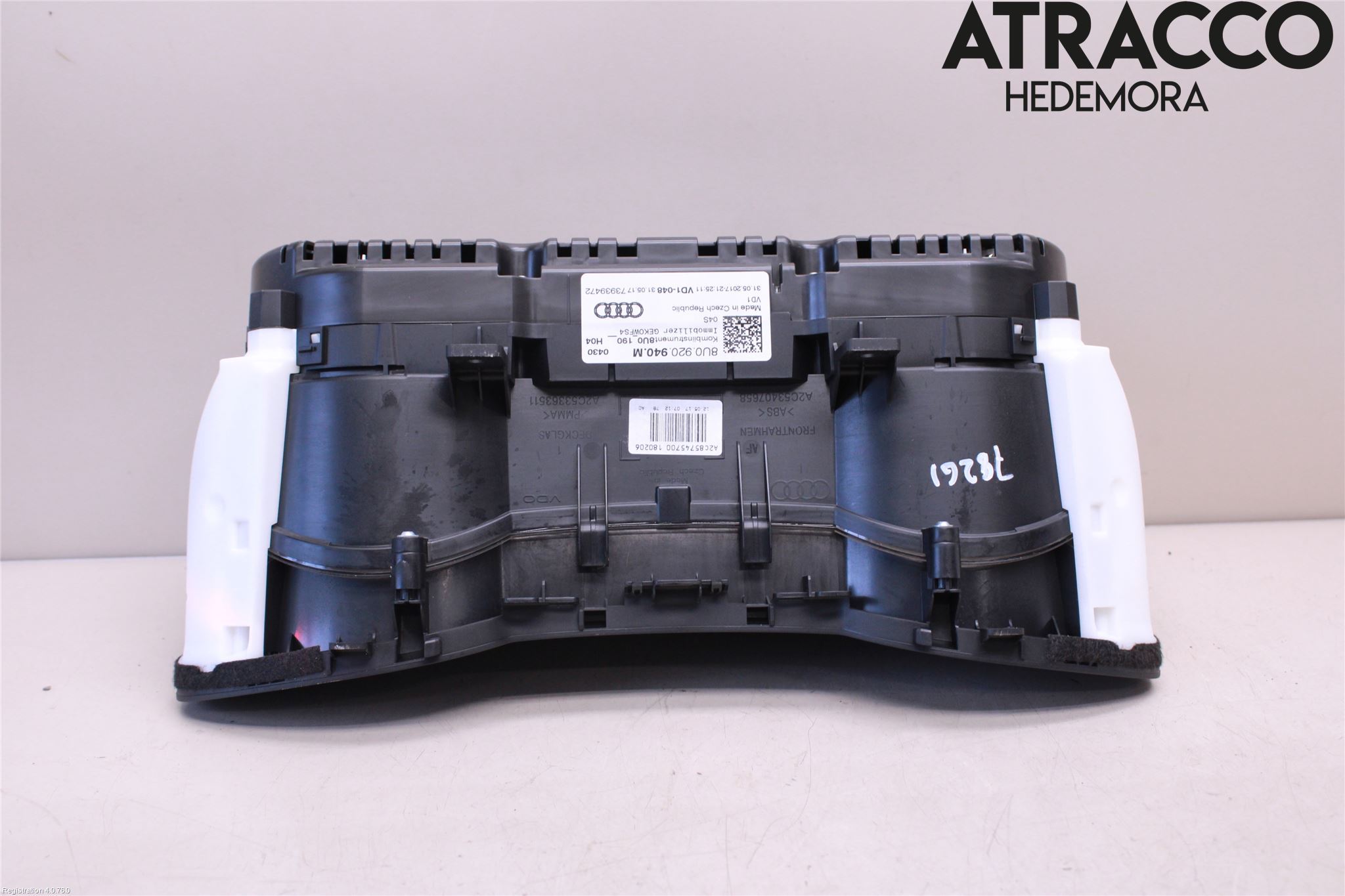 Audi Q3 8U 12-18 Instr Kombinert