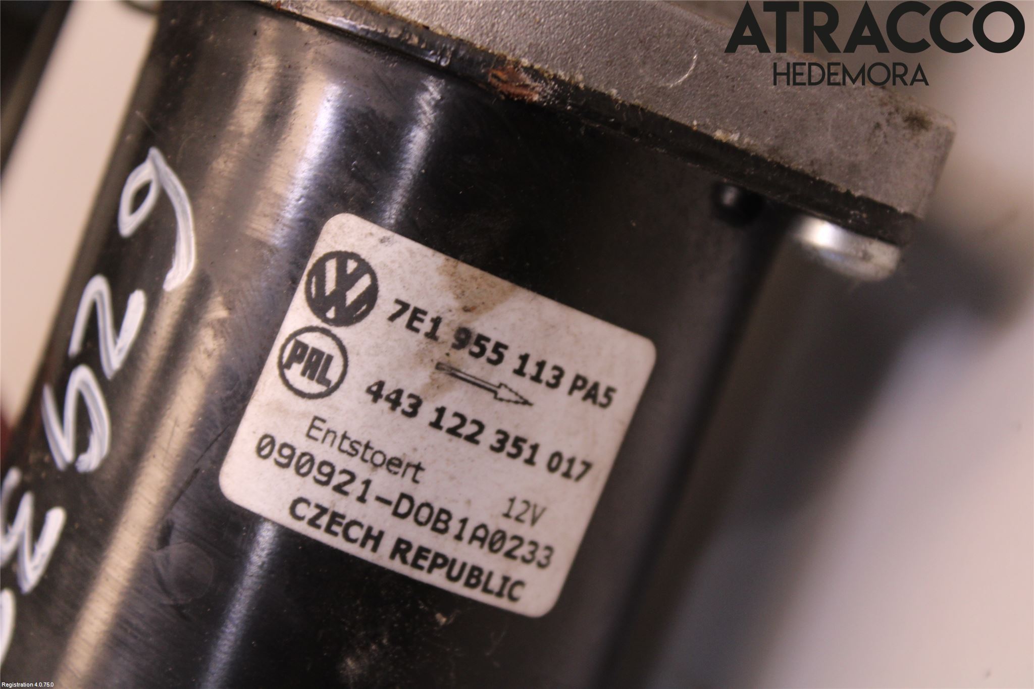 Volkswagen VW TRANSP/CARAVELLE (T5) 04-15 Viskermotor Frontrute