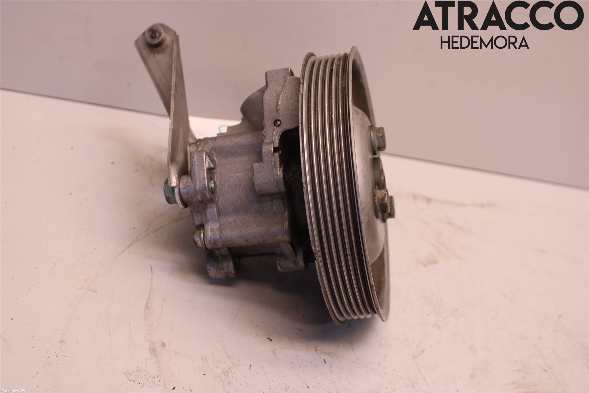 Porsche 911 64- Servo Pumpe