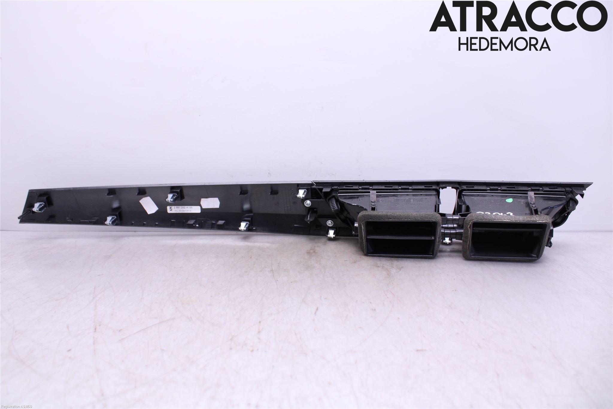 BMW X1 E84 10-15 Dashbord Kanal - Dyse