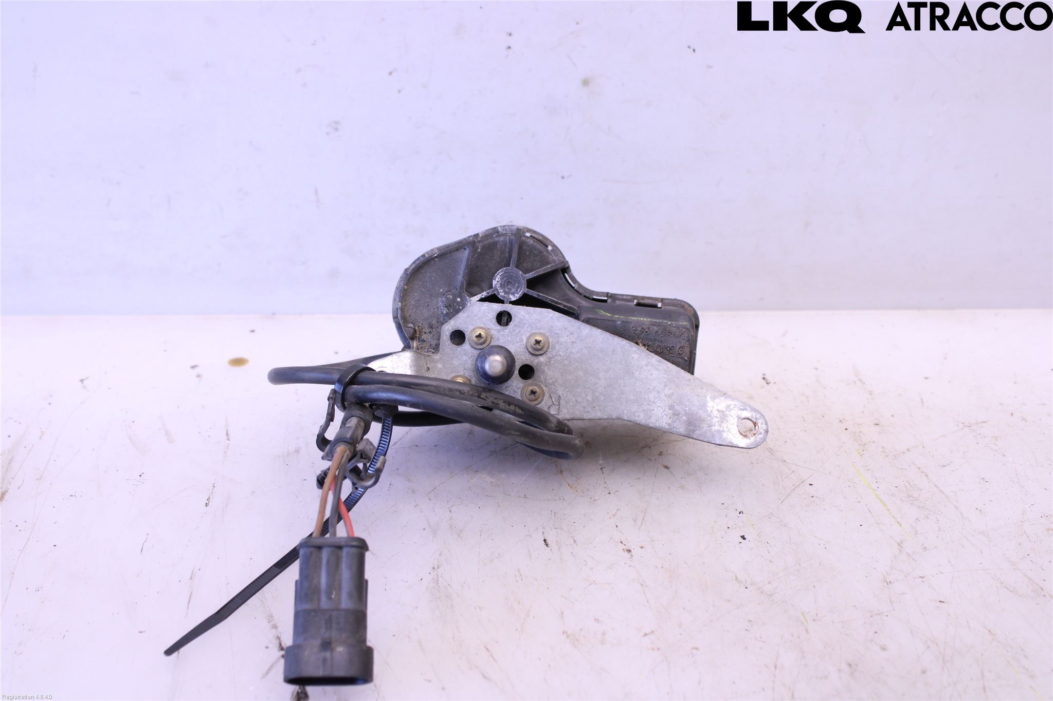 Volvo S40/V40    96-04 Frontlykt Viskermotor H
