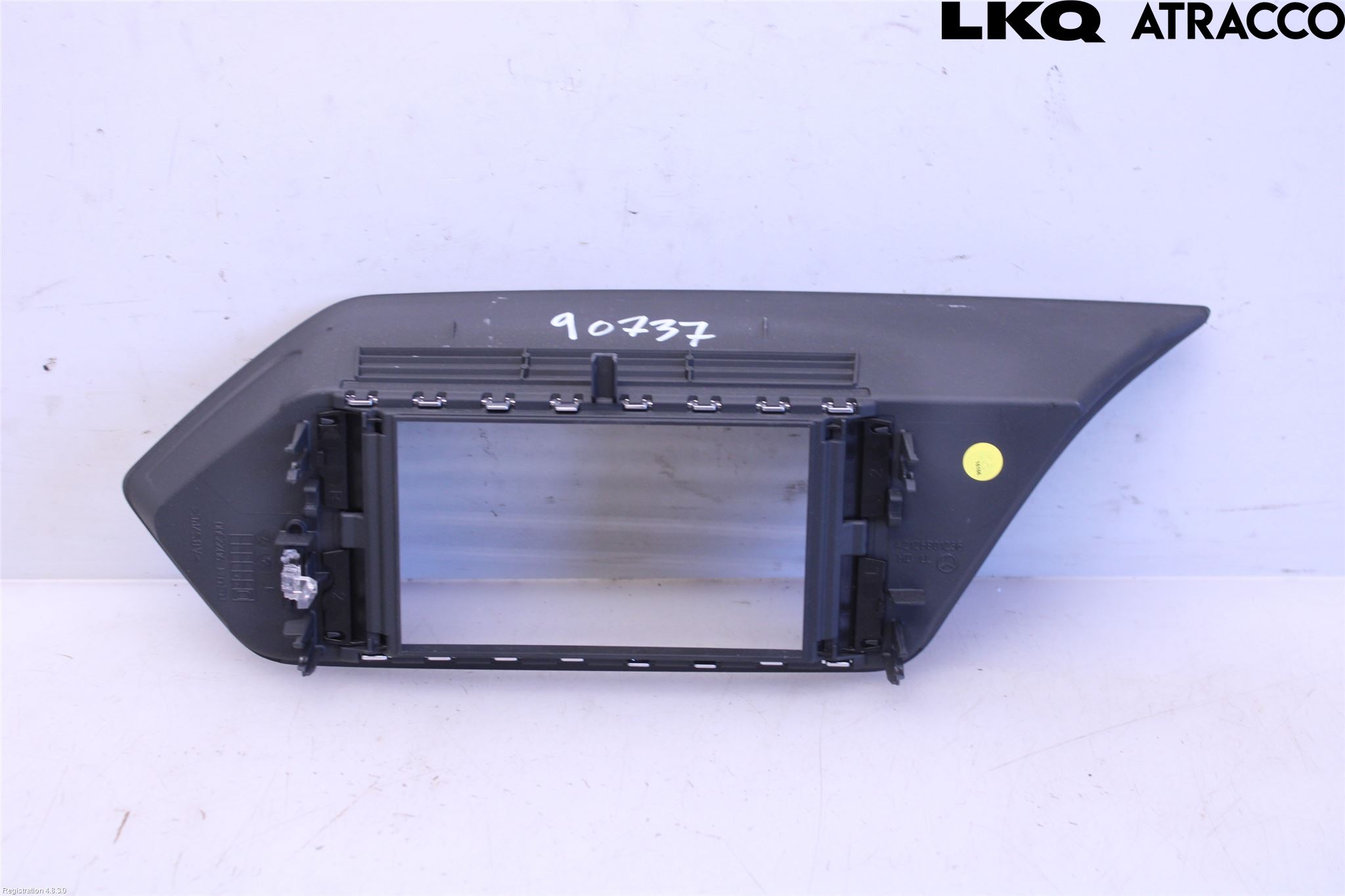 Mercedes-Benz MB E-KLASS (W212) 09-16 Instrument Ramme