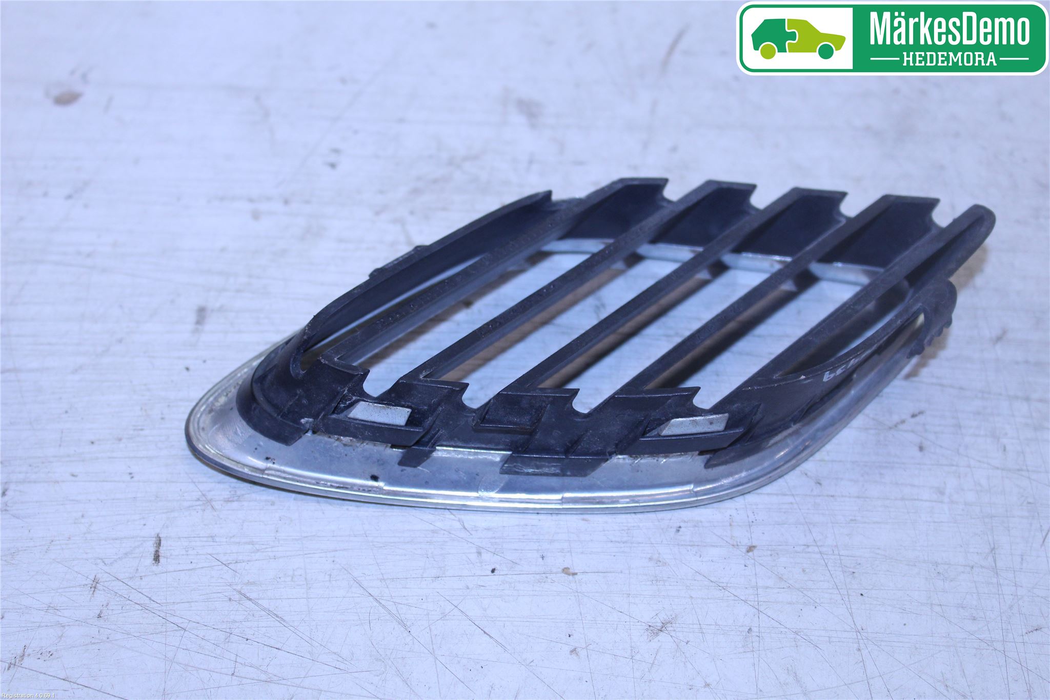 Saab 9-3 VER 2 Grilldel Venstre