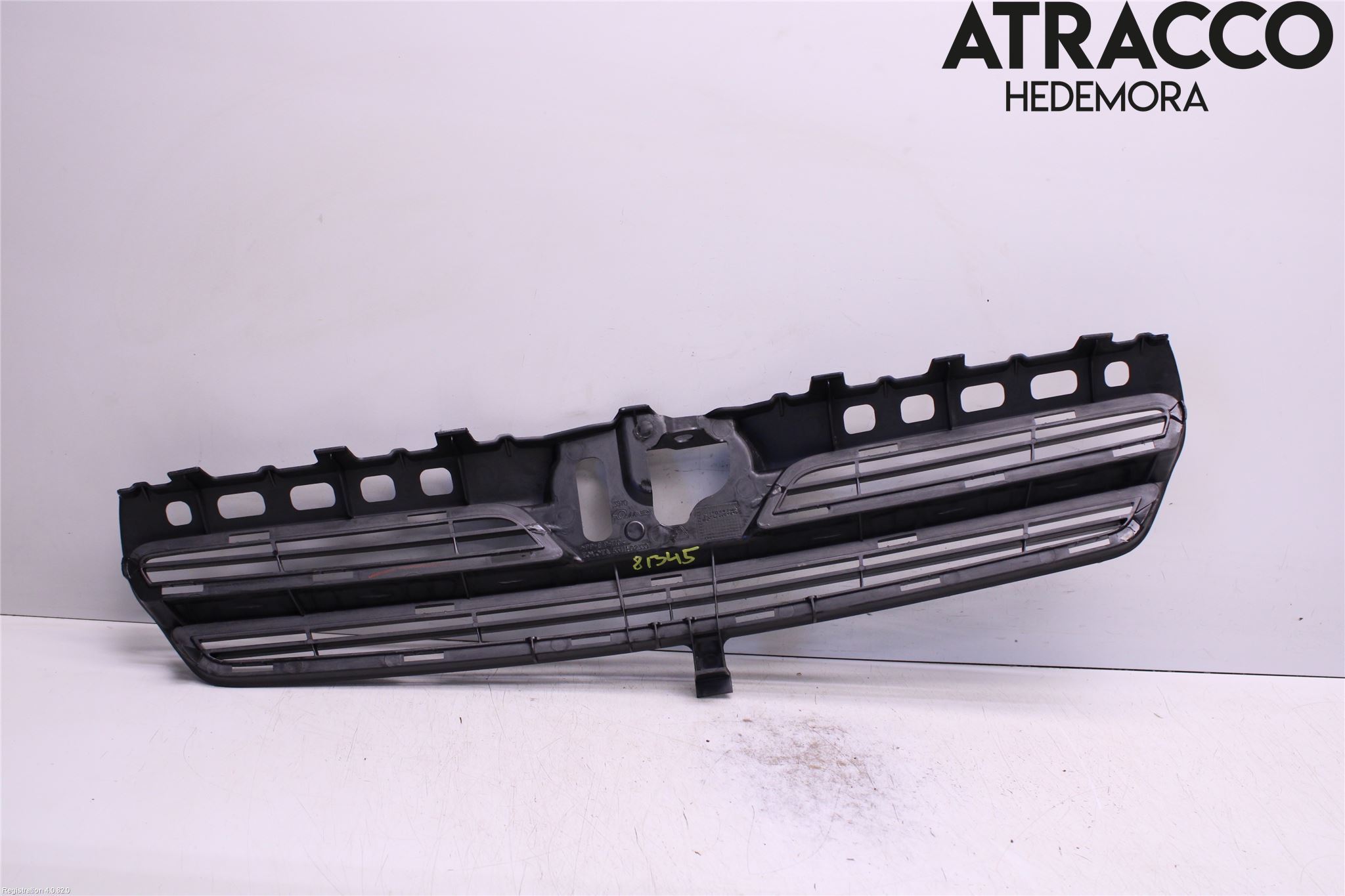 Toyota COROLLA 02-07 Grilldel Midt