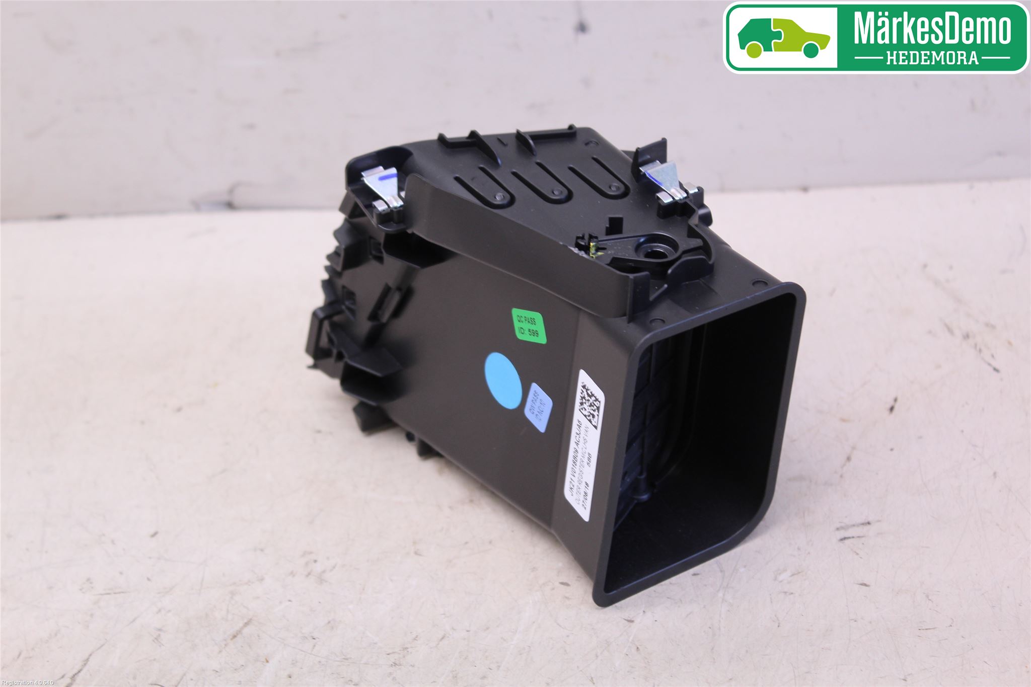 Ford TRANSIT SKÅP/BUSS 14-22 Dashbord Kanal - Dyse