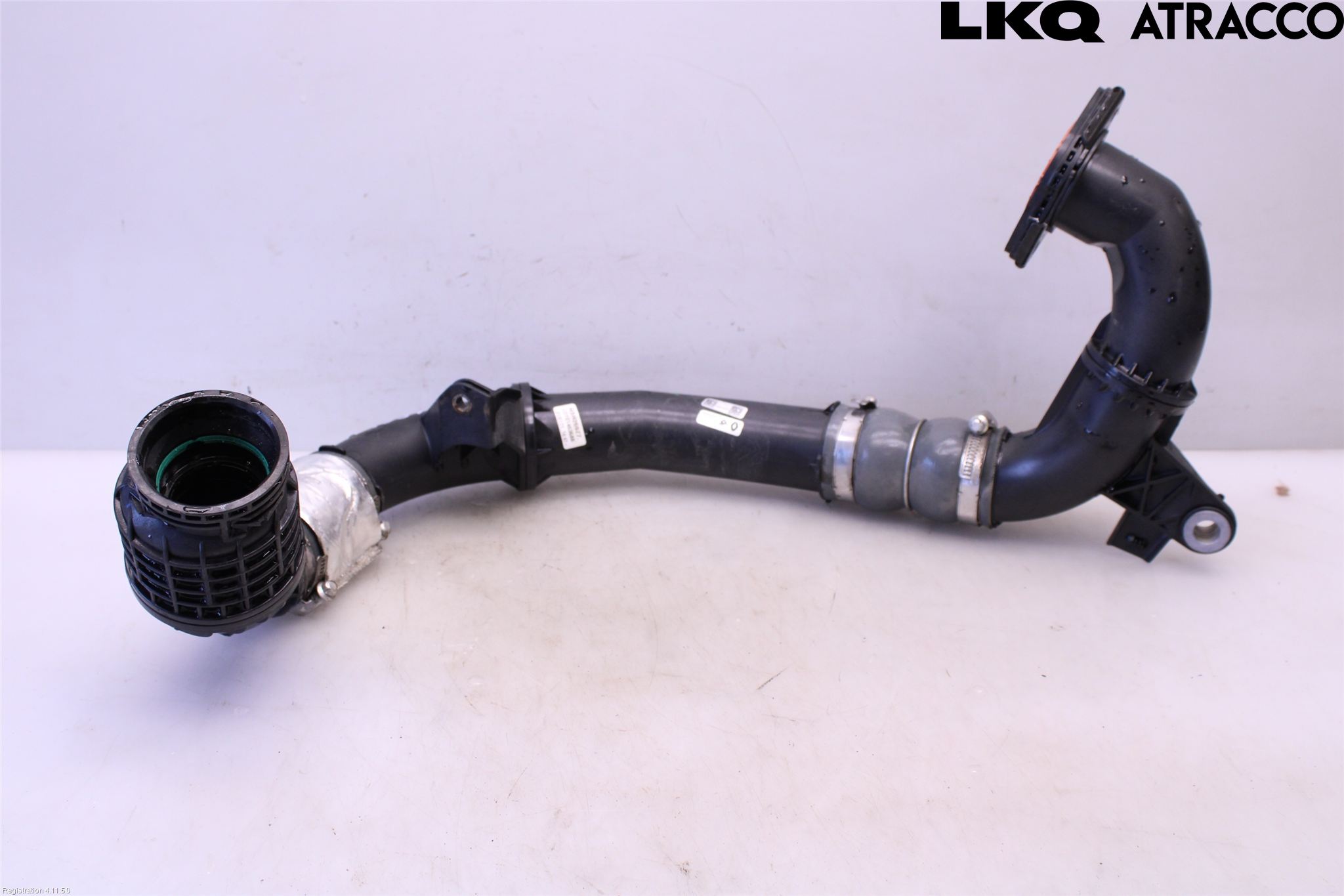 Nissan NV300 16-22 Intercooler Rør-Slange
