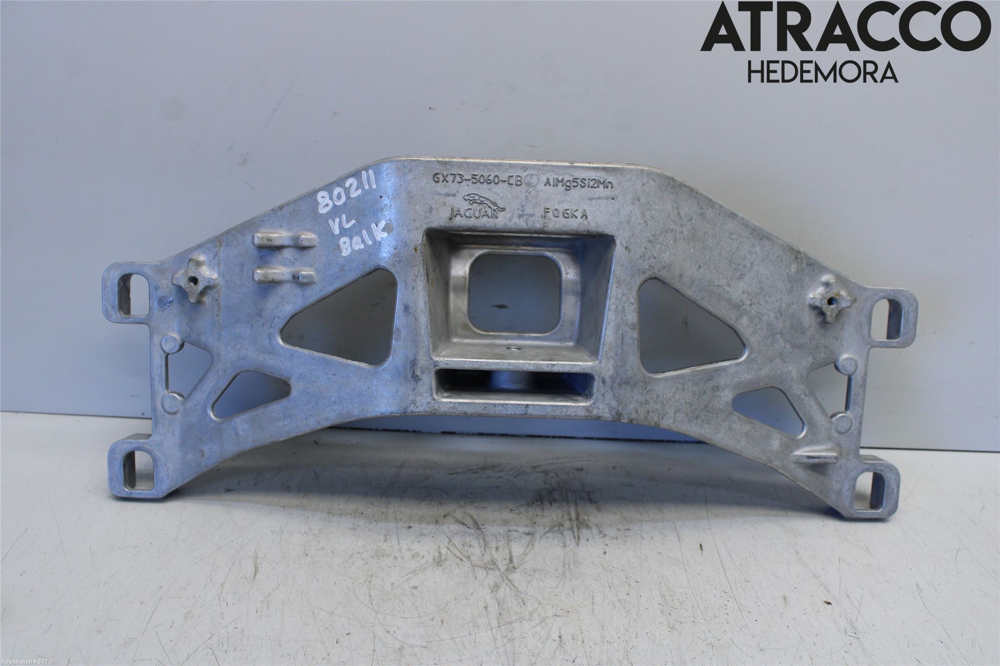 Jaguar XE (X760) 15-24 Gearkasse Bjelke - Travers