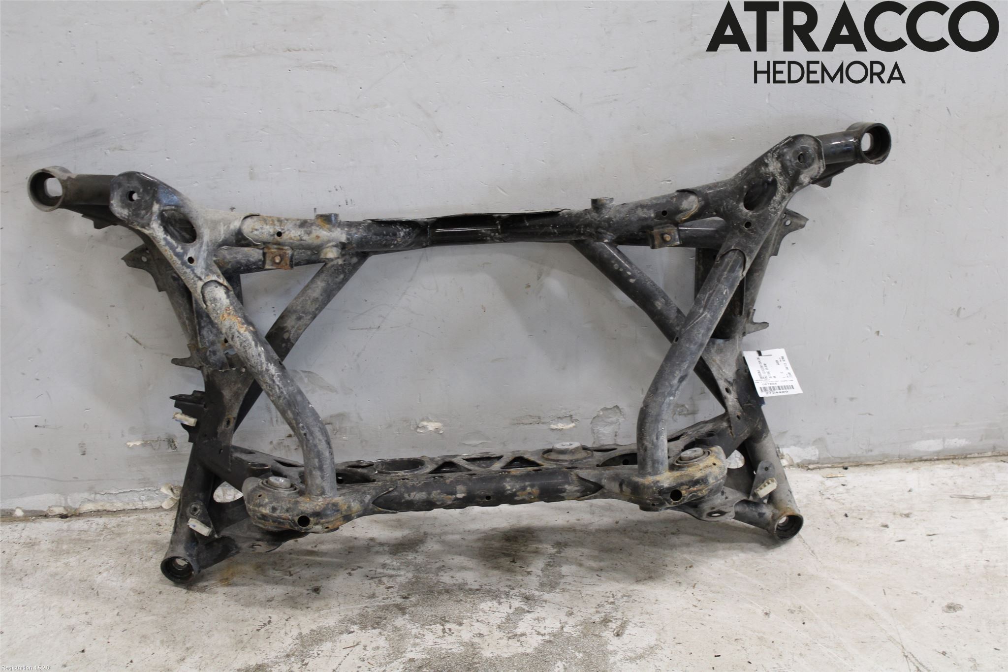 BMW 2 F22/F23/F87 Coupé/Cab 13-21 Bakaksel Feste Travers-Ramme