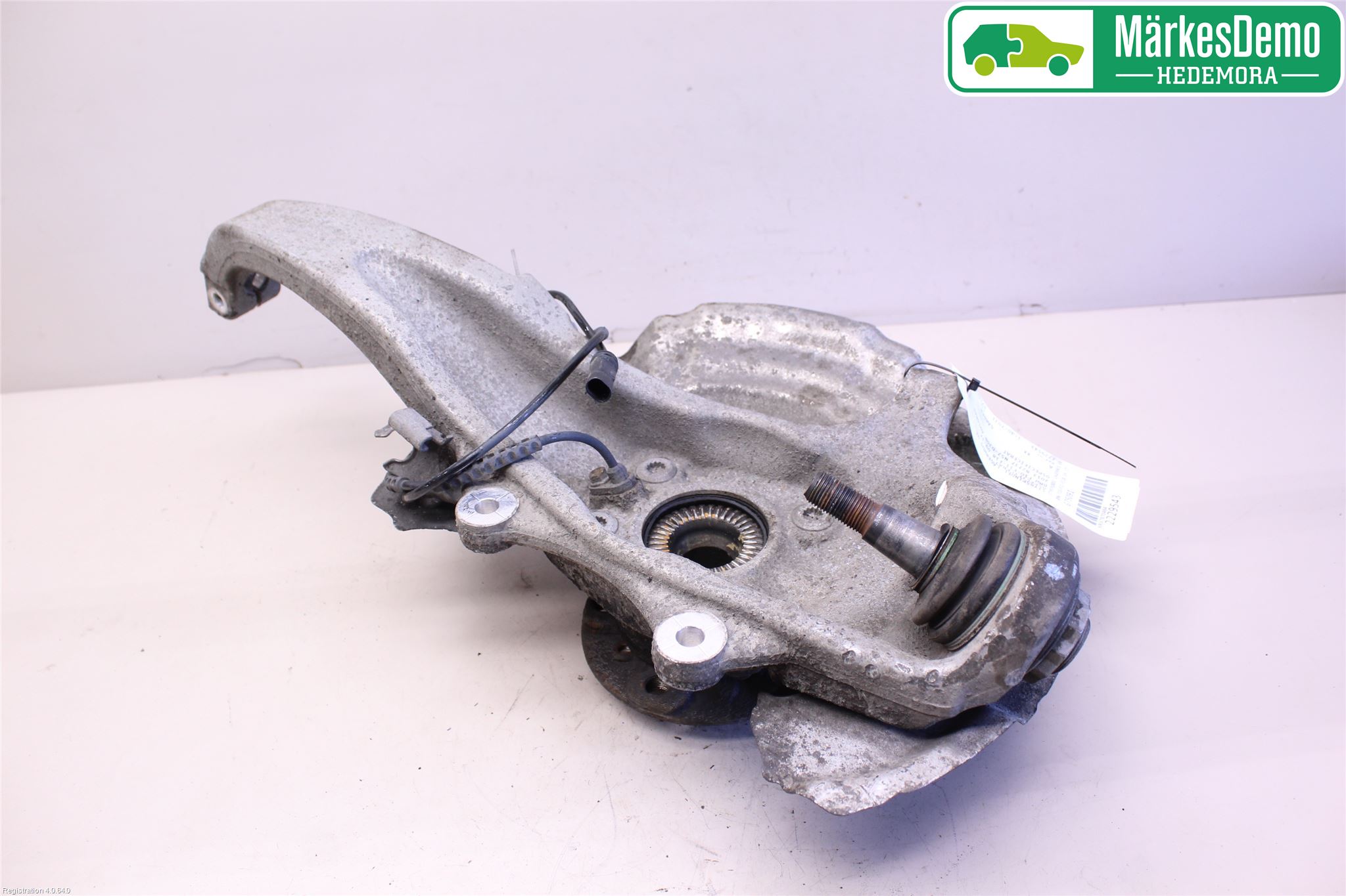BMW 5 F10/F11/F18 09-17 Spindel Vf