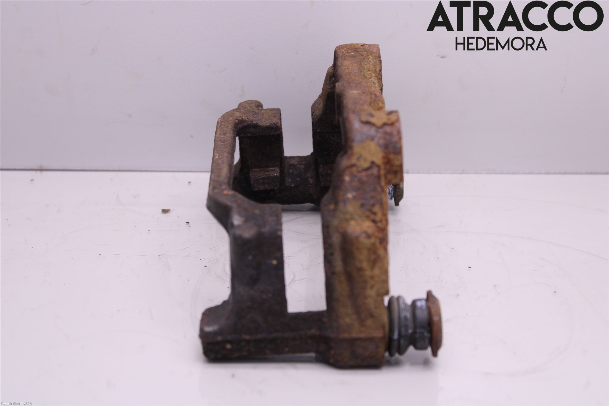 Toyota AVENSIS 16-18 Bremsecaliper Feste Holder
